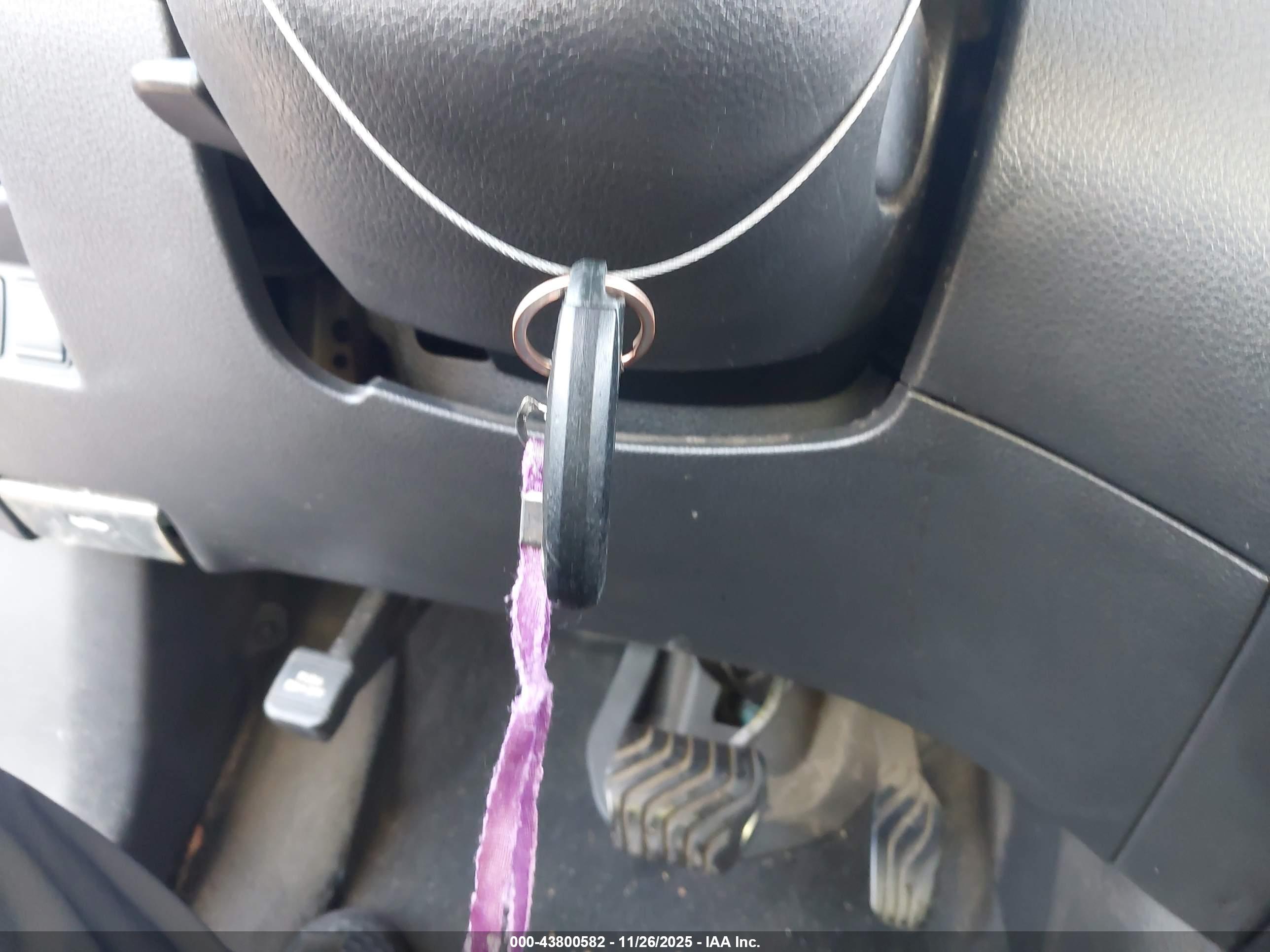 NISSAN ROGUE image 11