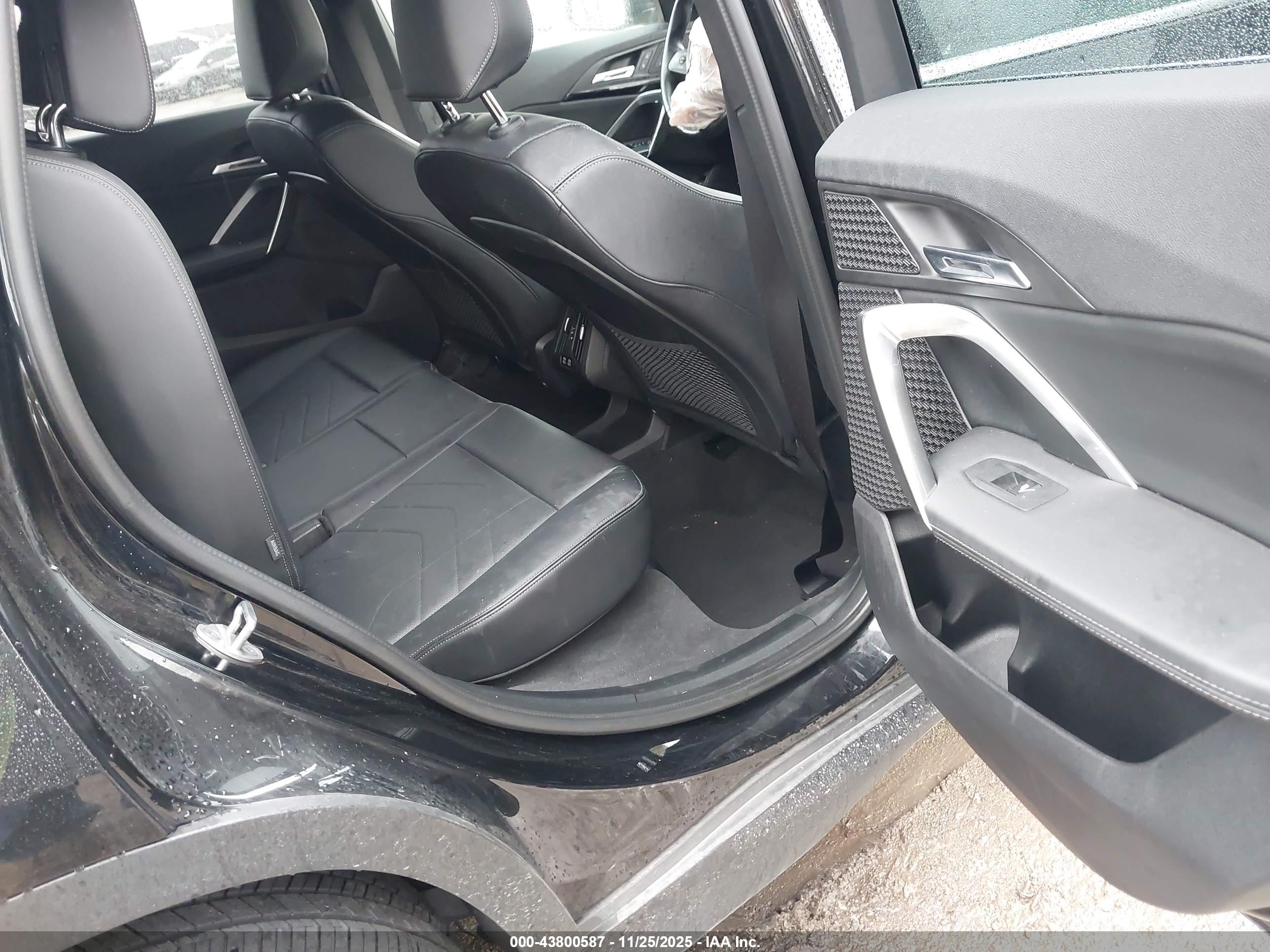 BMW X1 image 8