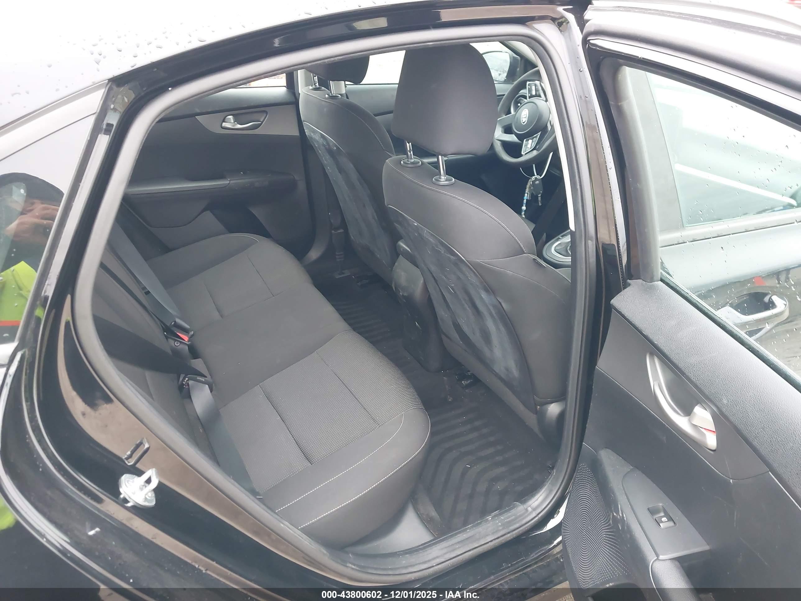 KIA FORTE image 8