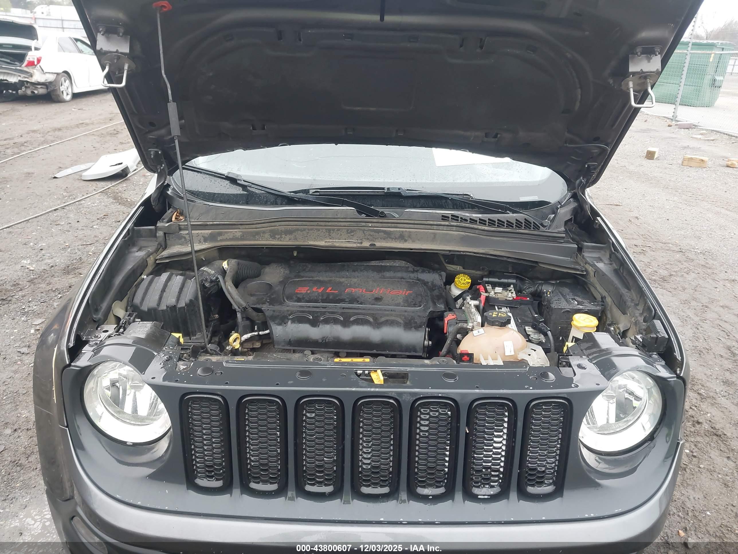 JEEP RENEGADE image 10