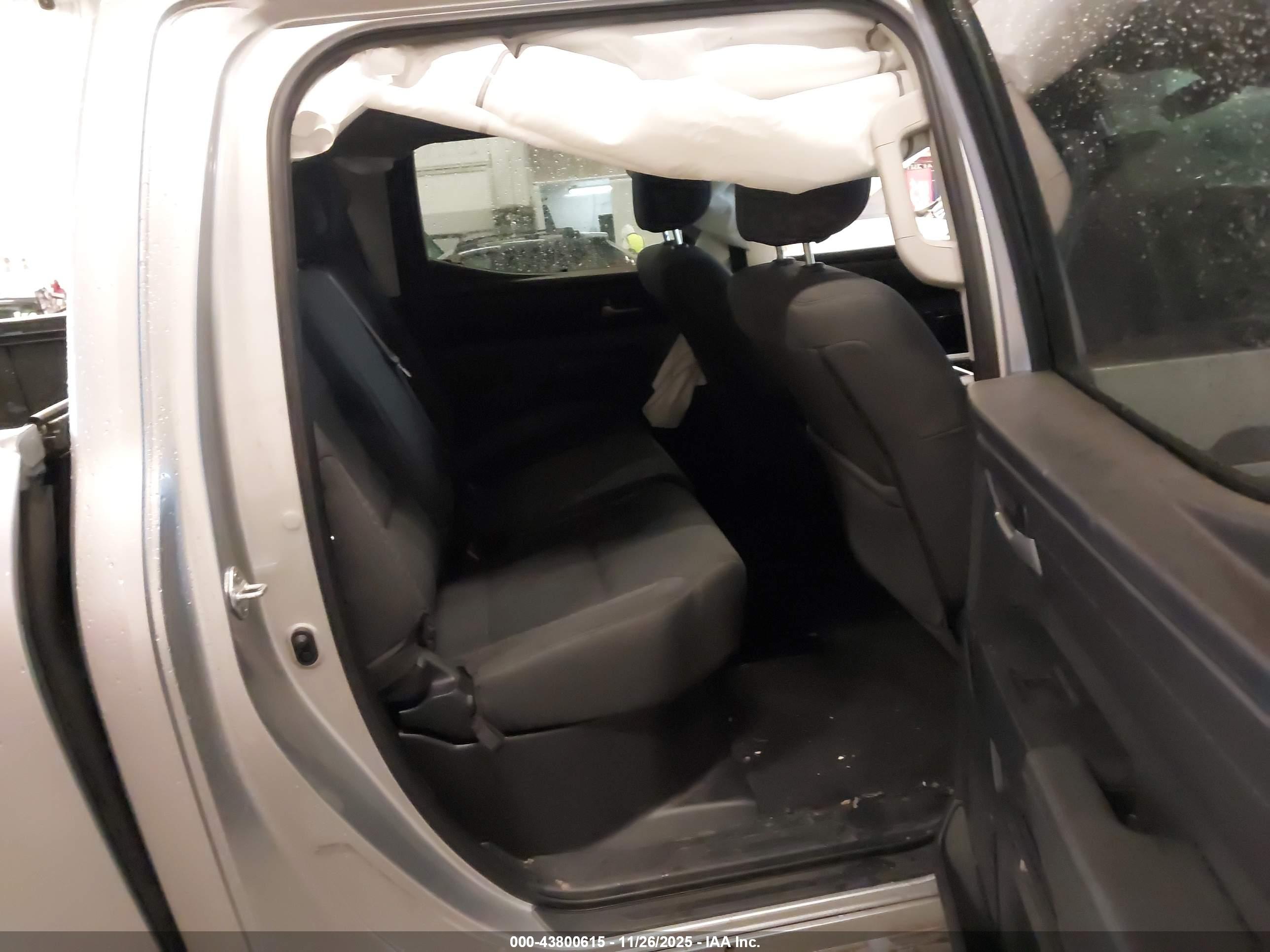 TOYOTA TUNDRA image 8