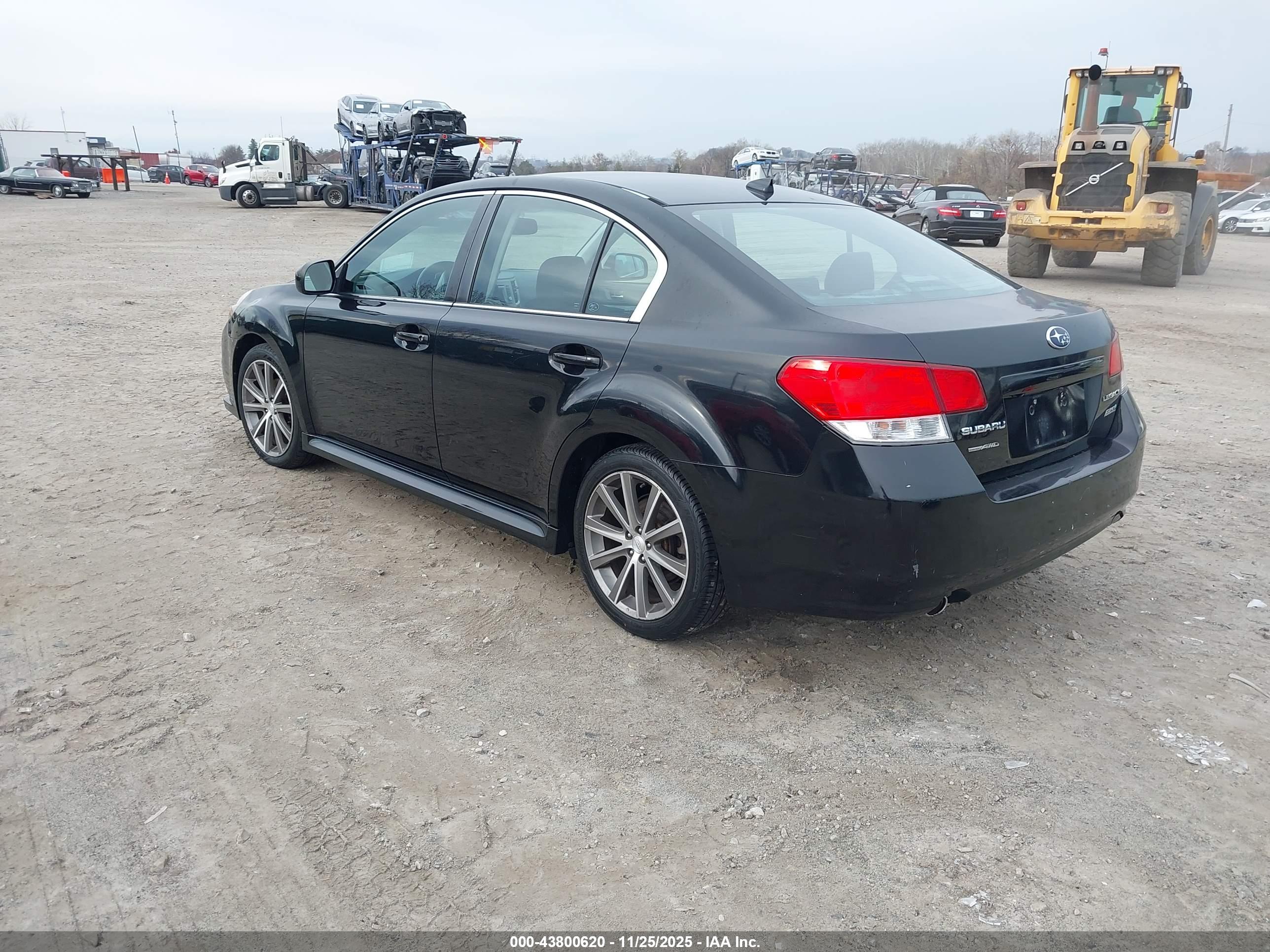 SUBARU LEGACY image 3