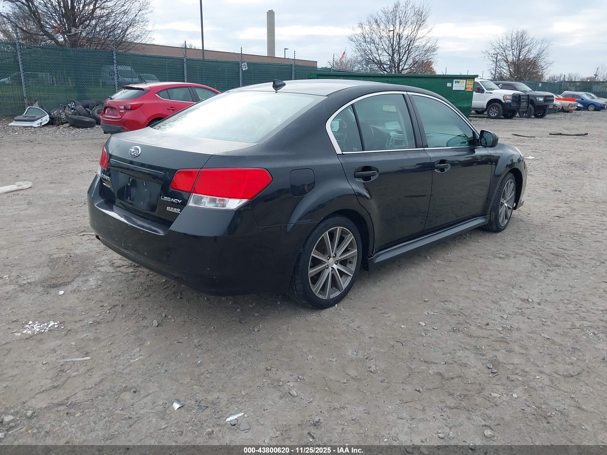 SUBARU LEGACY image 4