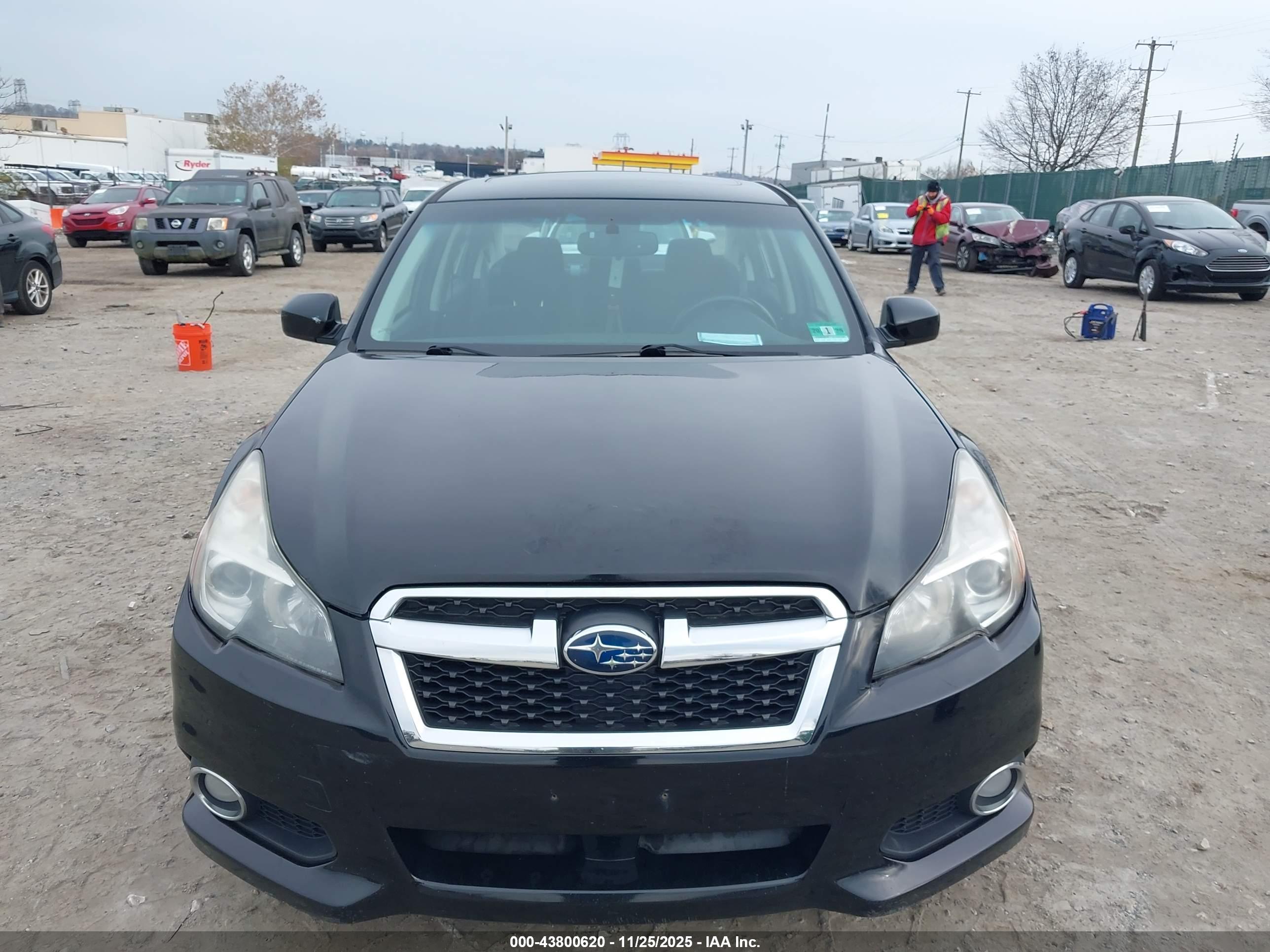 SUBARU LEGACY image 6