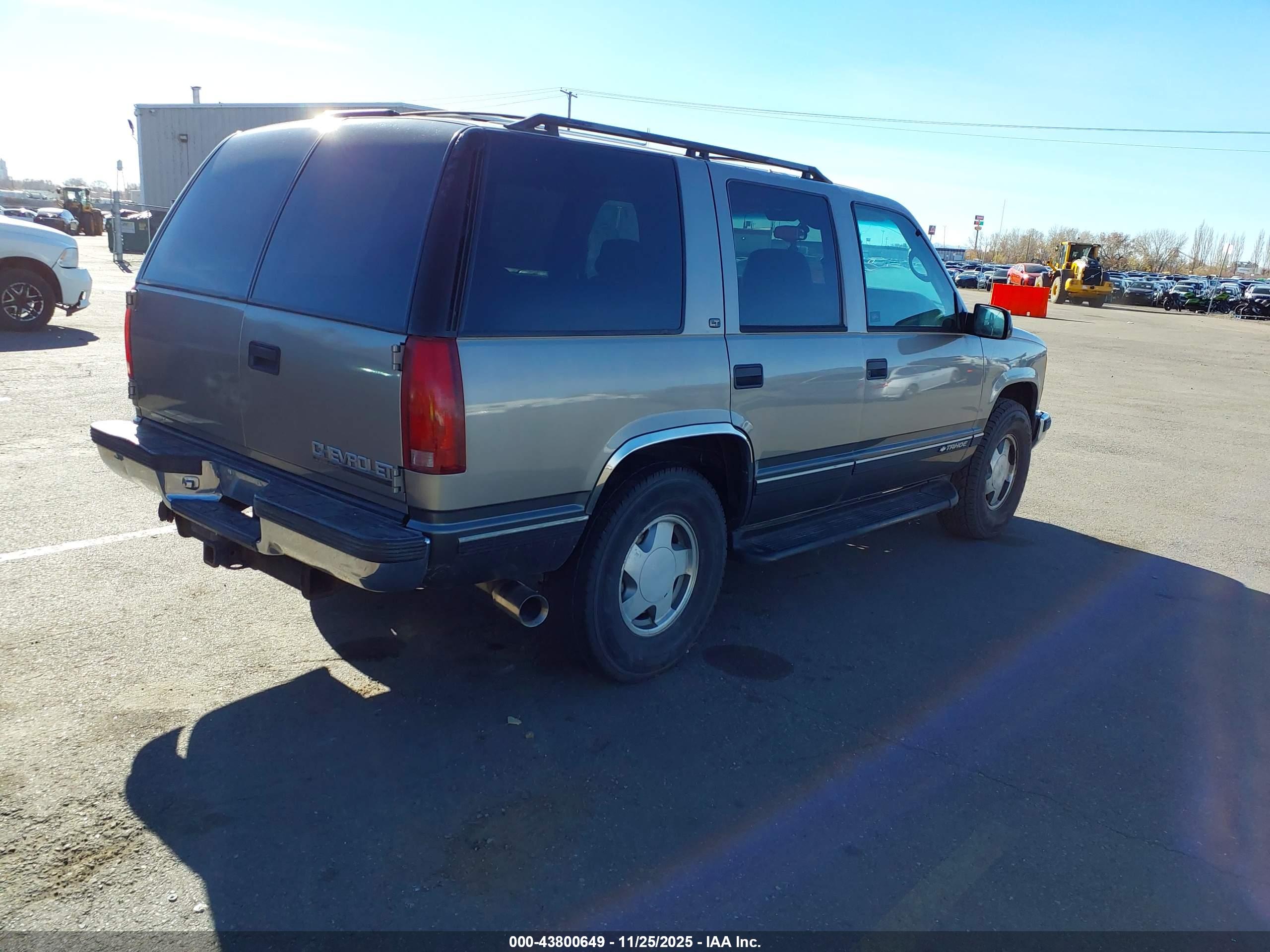 CHEVROLET TAHOE image 4