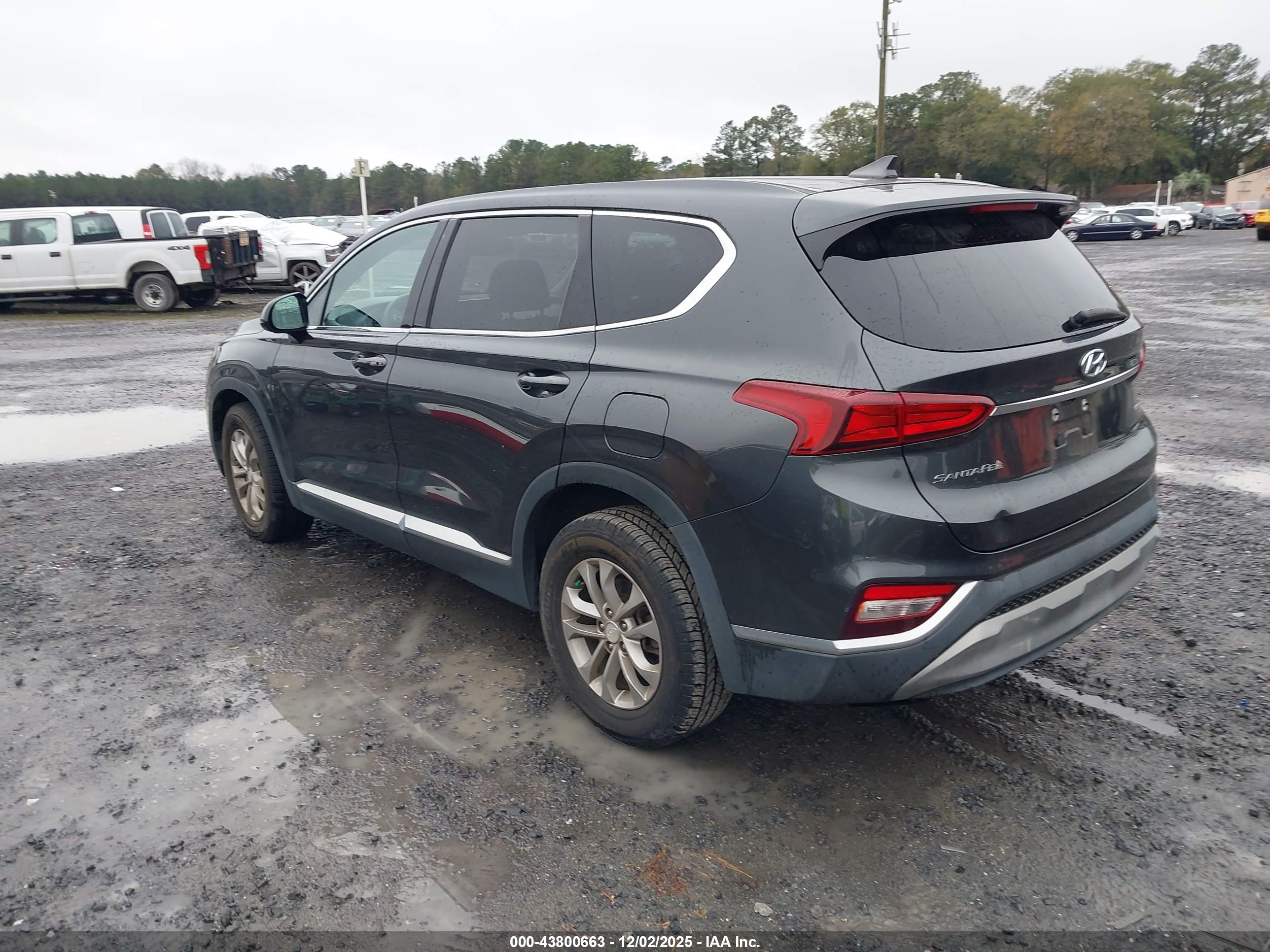 HYUNDAI SANTA image 3