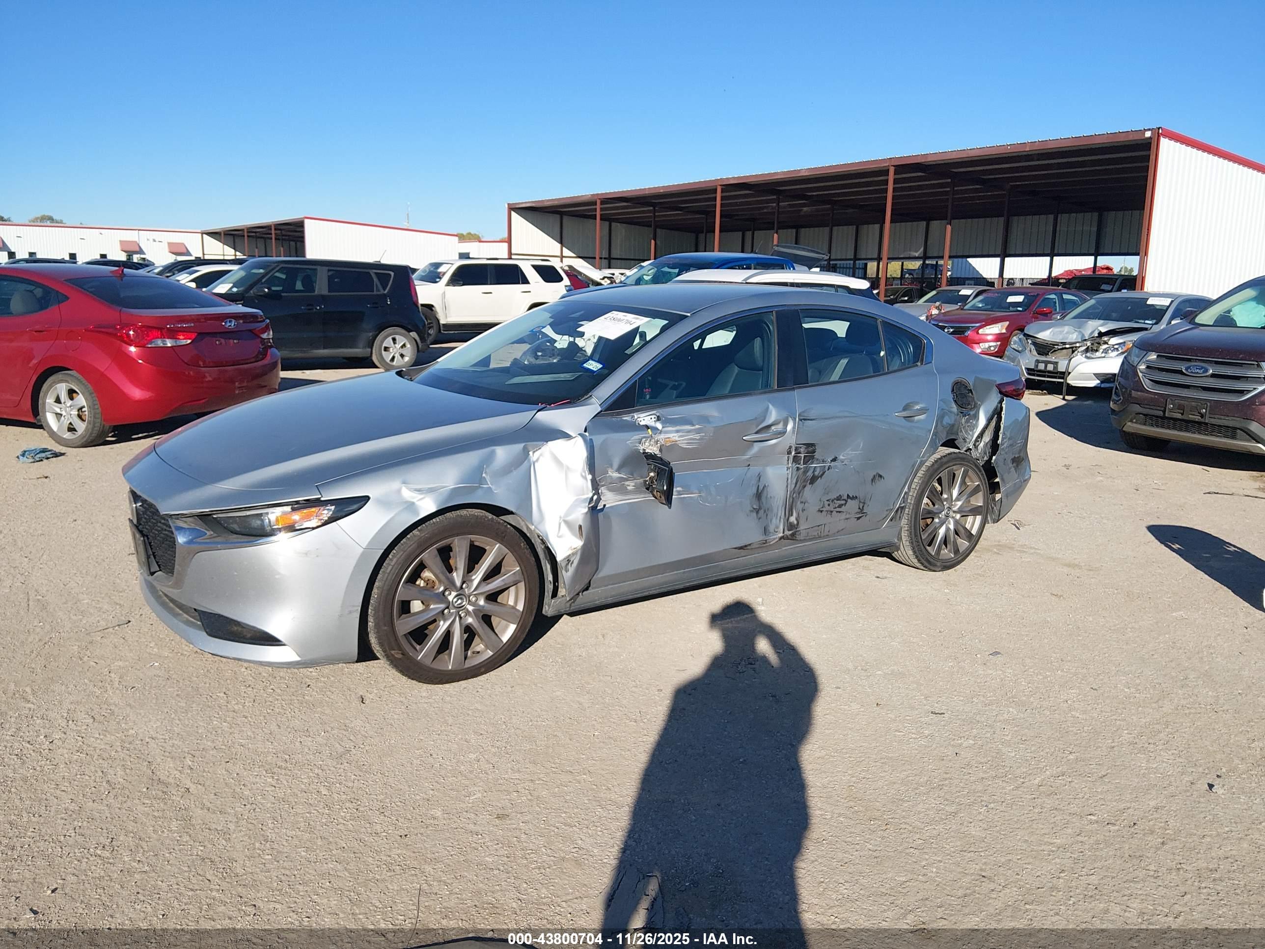 MAZDA MAZDA3 image 6