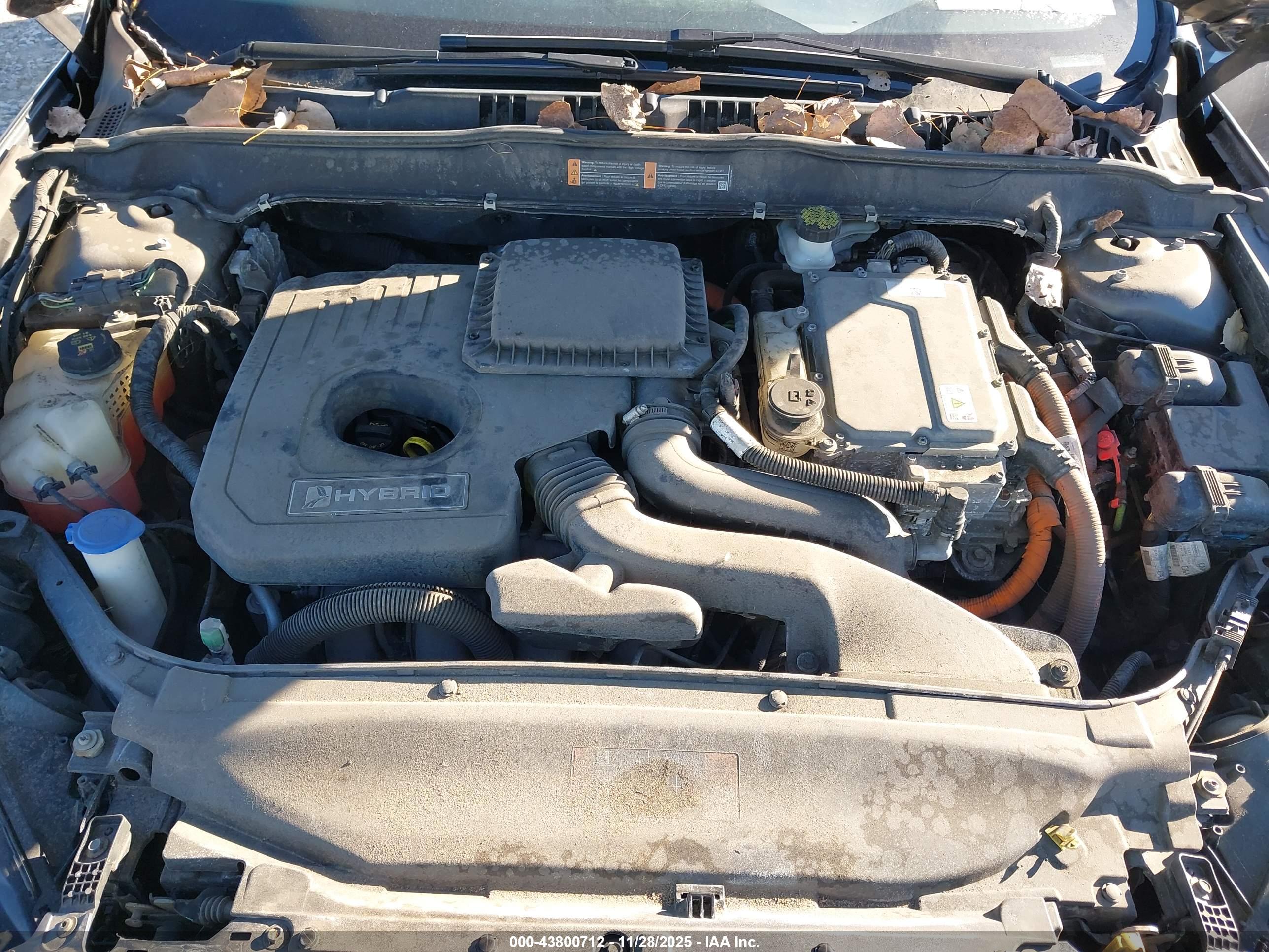 FORD FUSION image 10