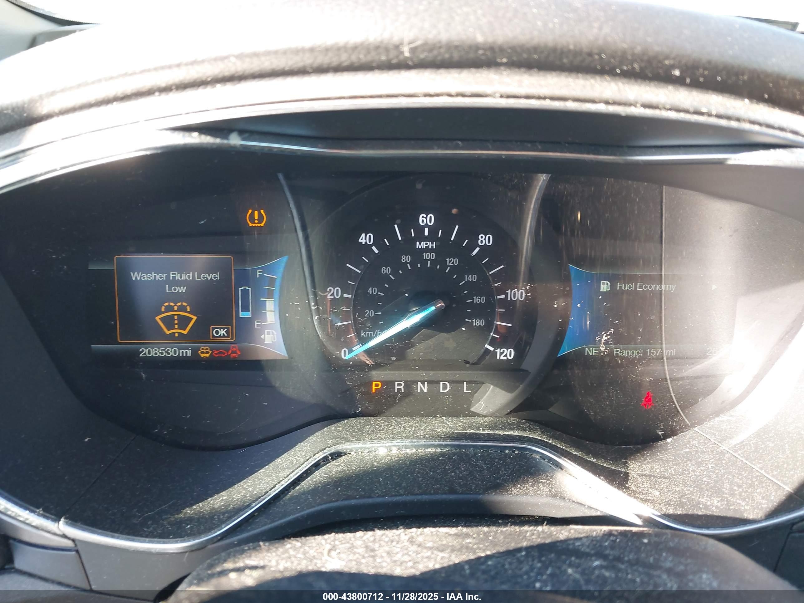 FORD FUSION image 7