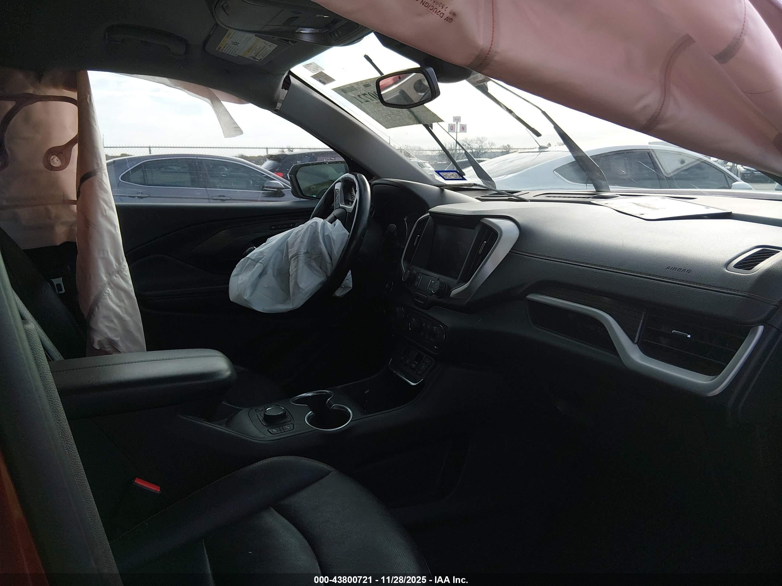 GMC TERRAIN image 5