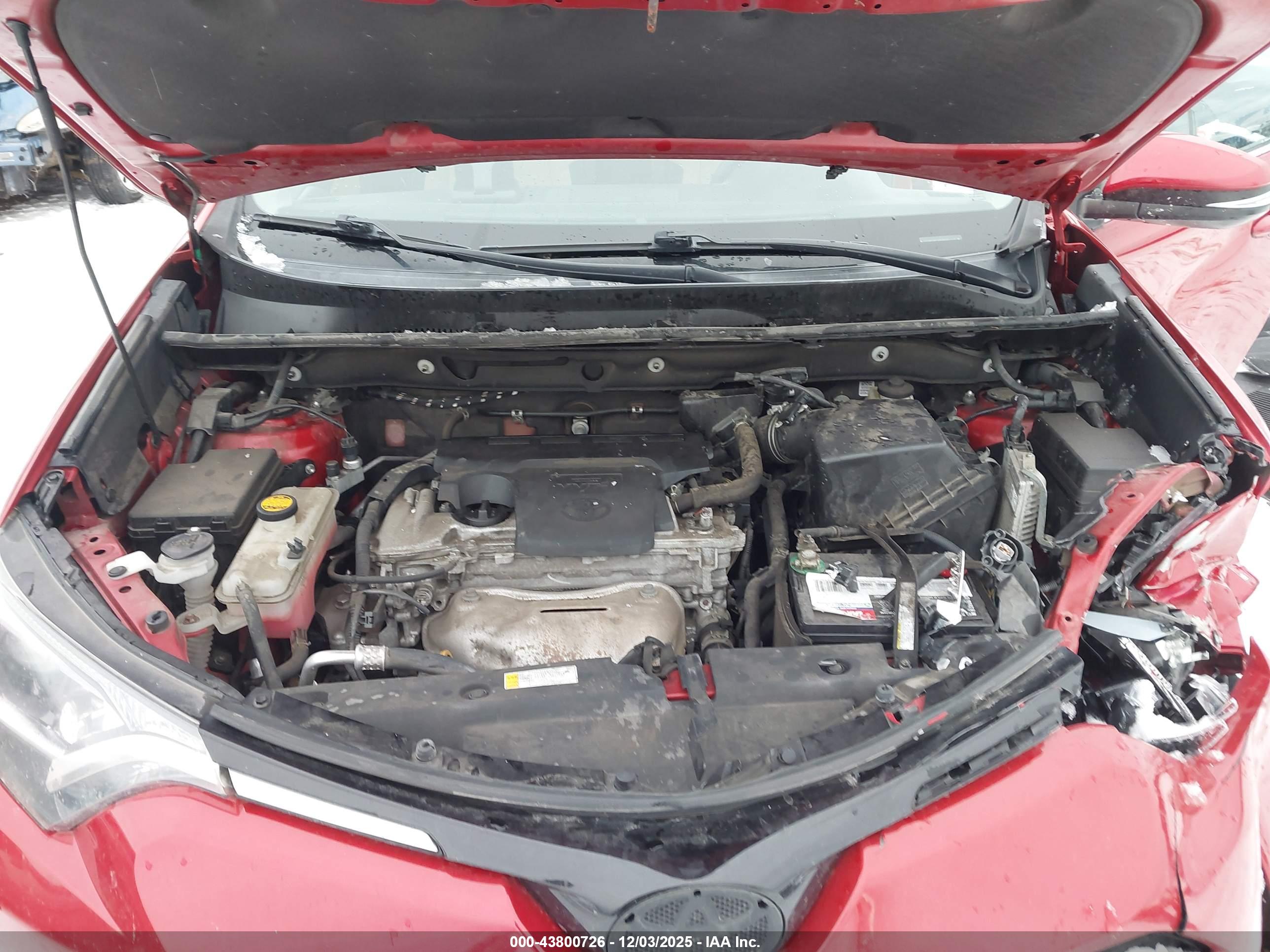 TOYOTA RAV4 image 10