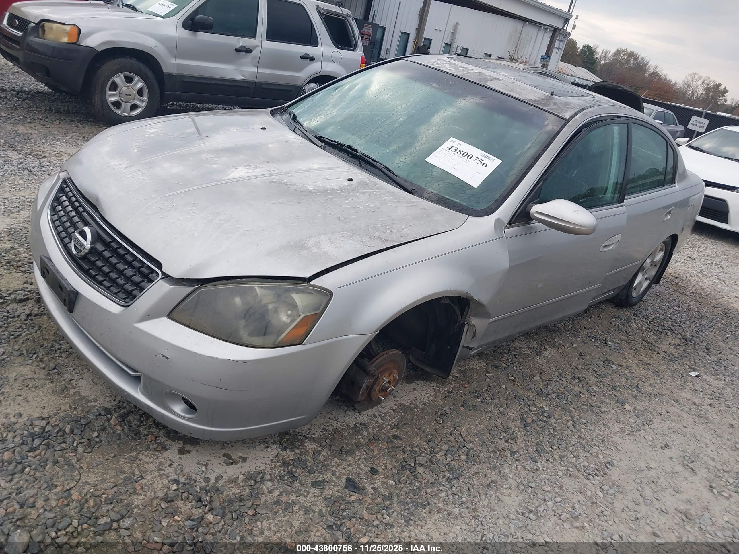 NISSAN ALTIMA image 2