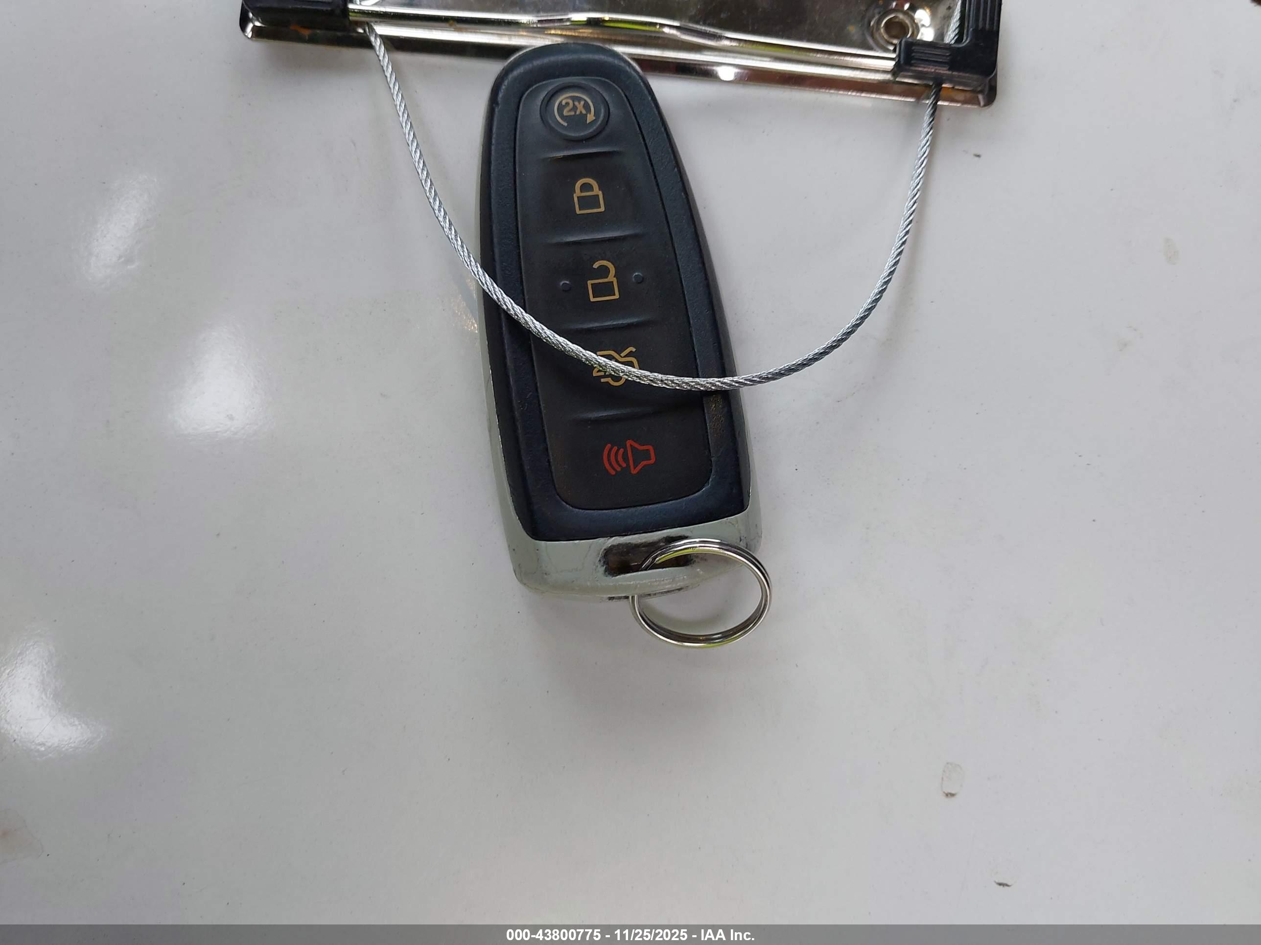 FORD ESCAPE image 11