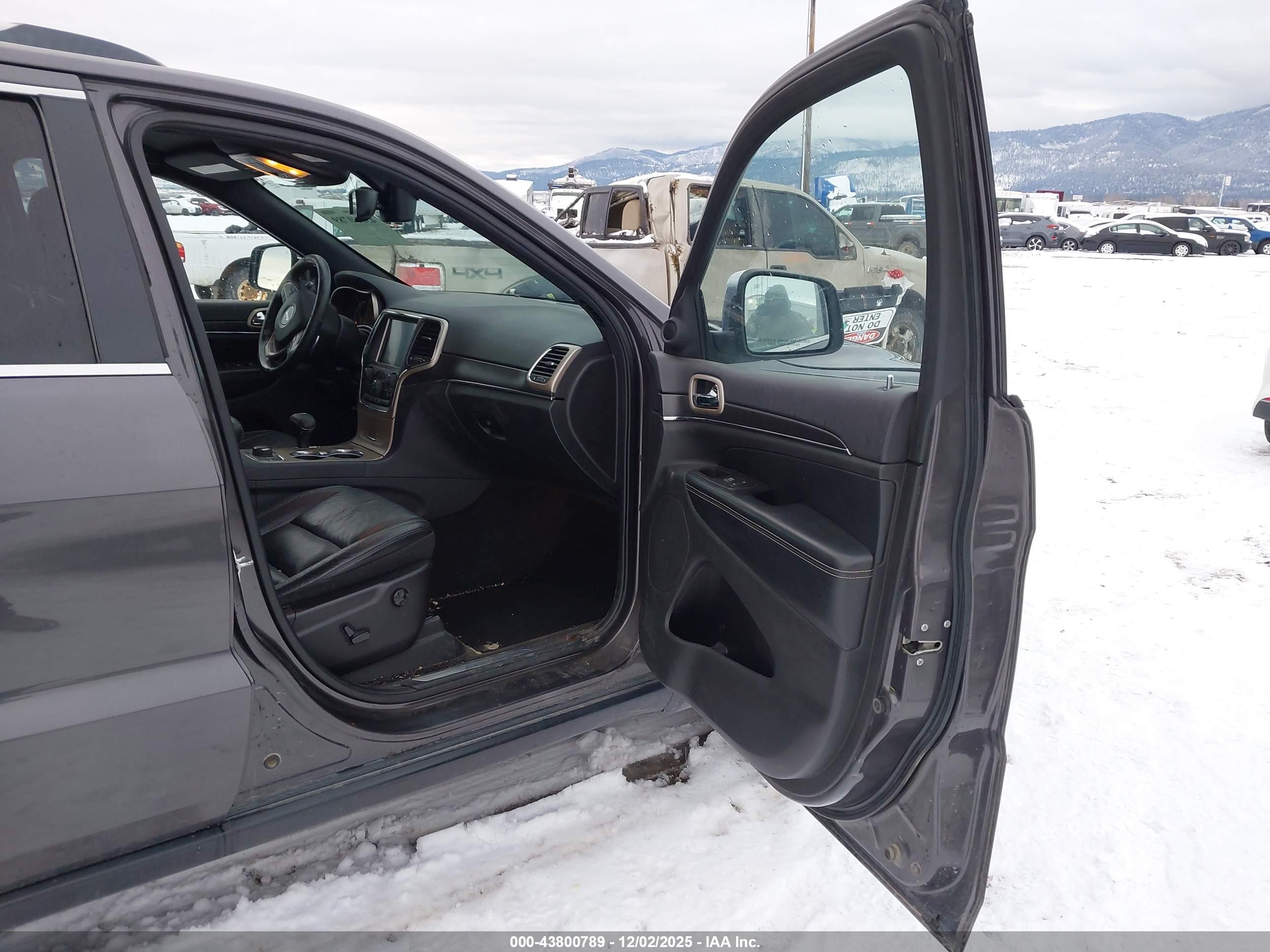 JEEP GRAND image 5