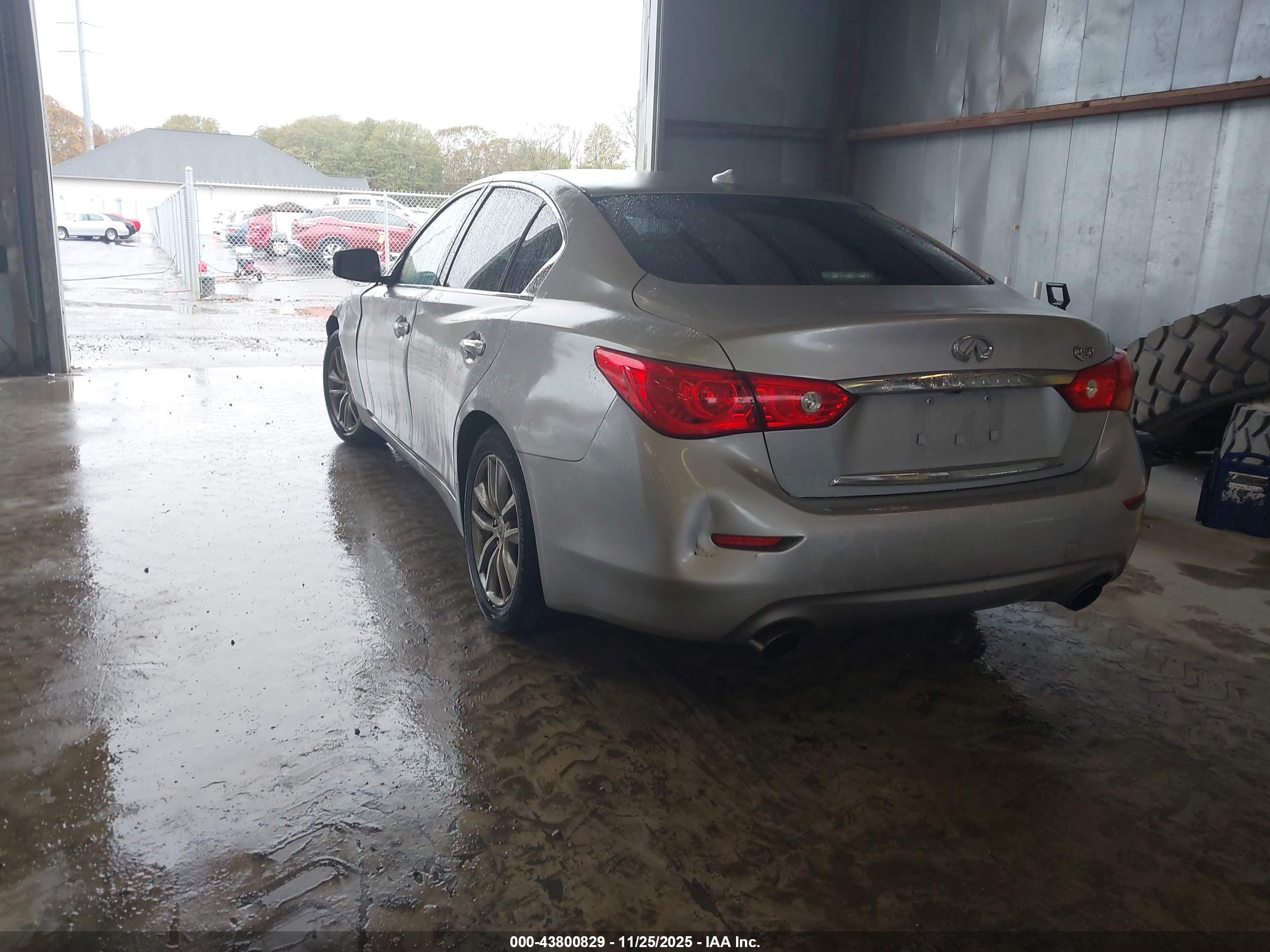 INFINITI Q50 image 3
