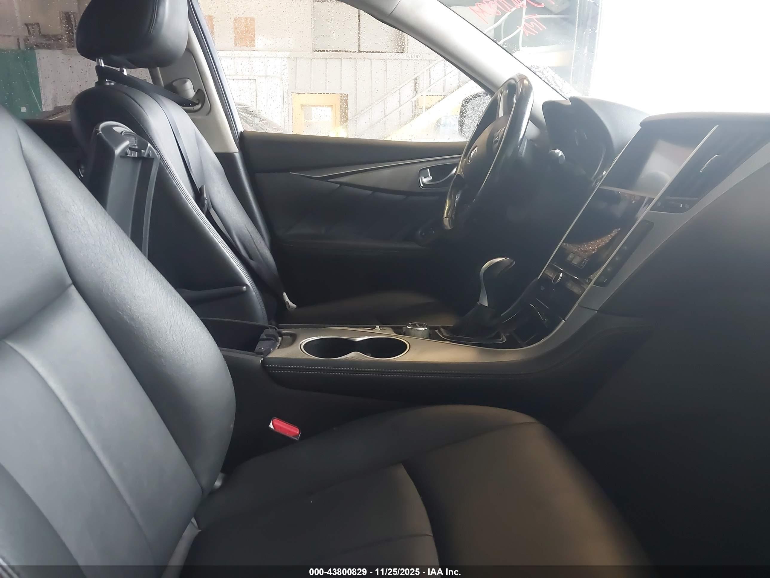 INFINITI Q50 image 5