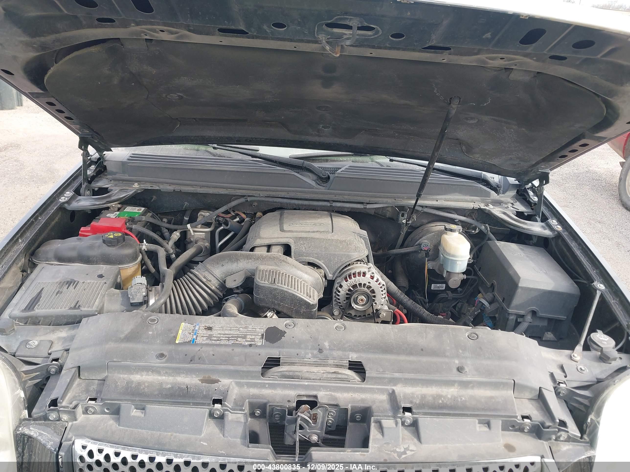 GMC YUKON image 10