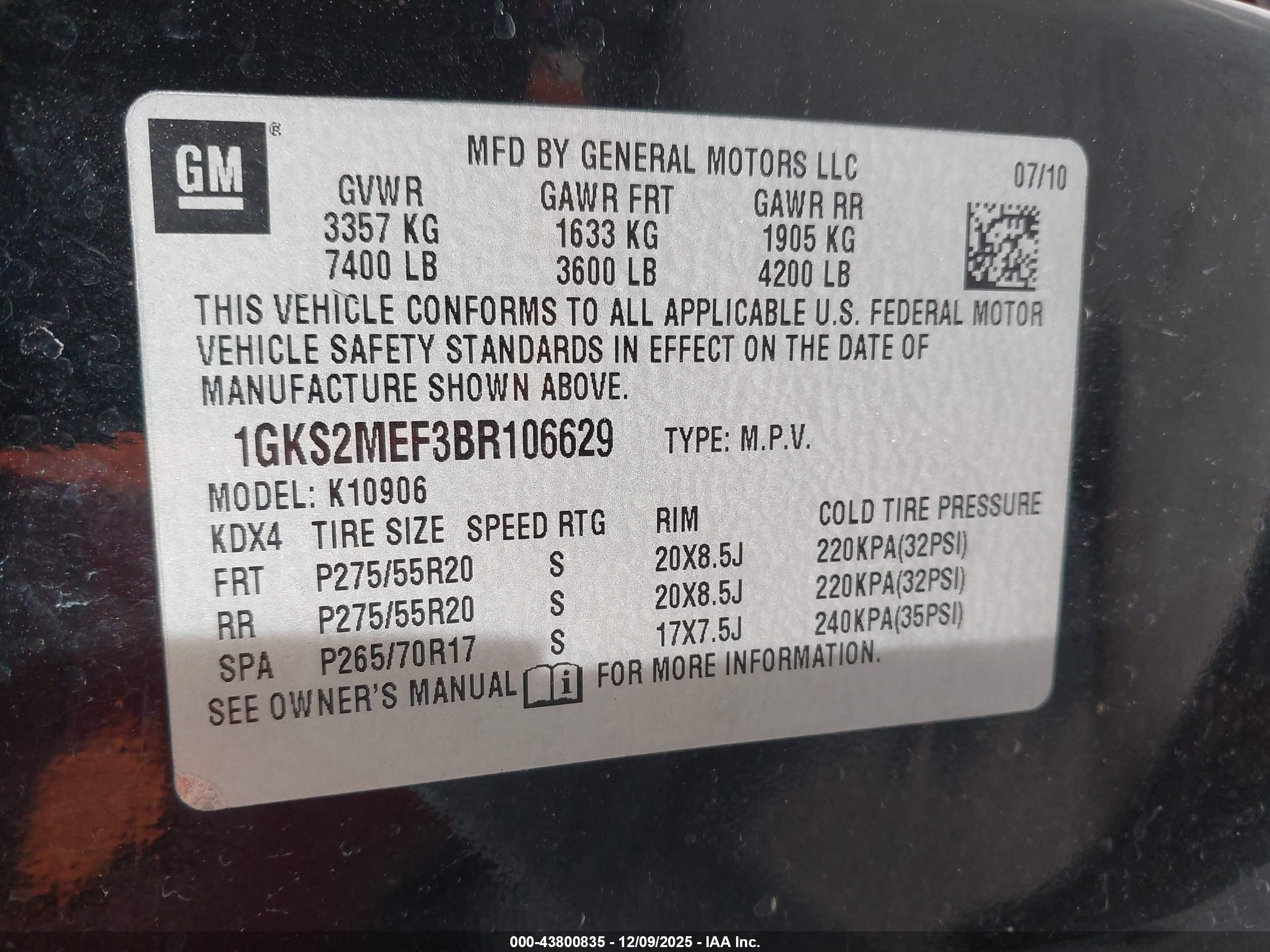GMC YUKON image 9