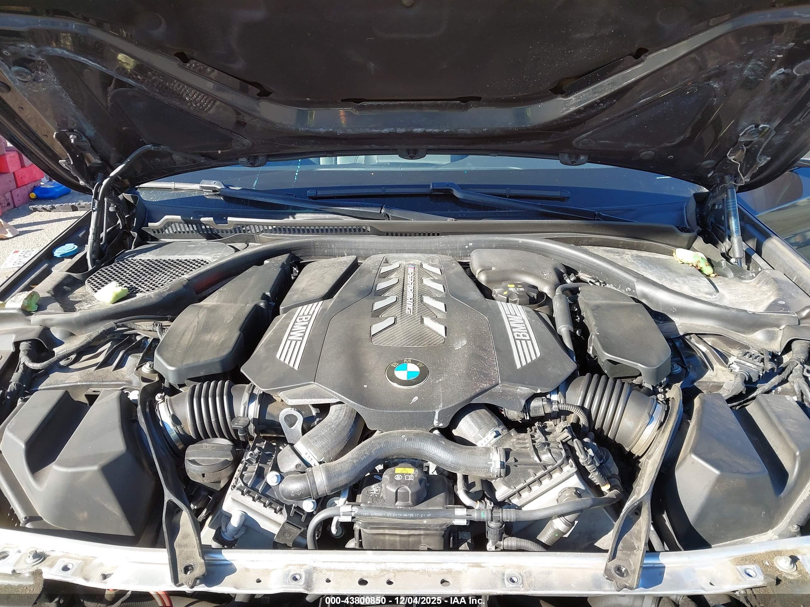 BMW M550I image 10