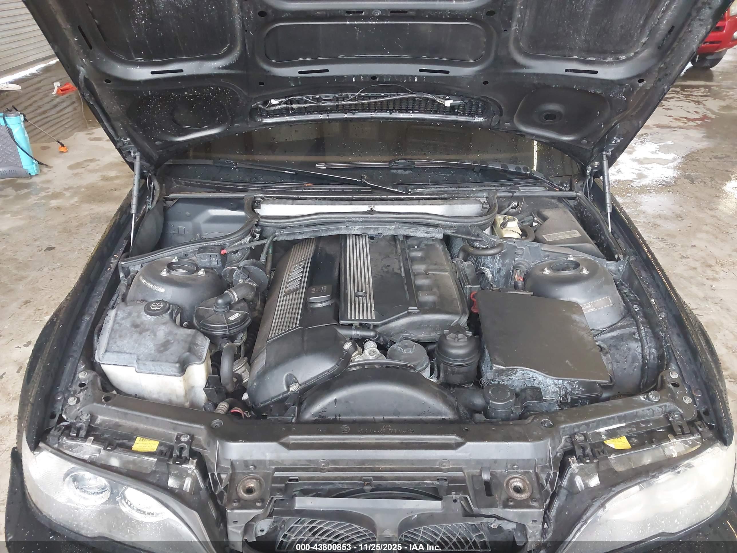 BMW 330CI image 10