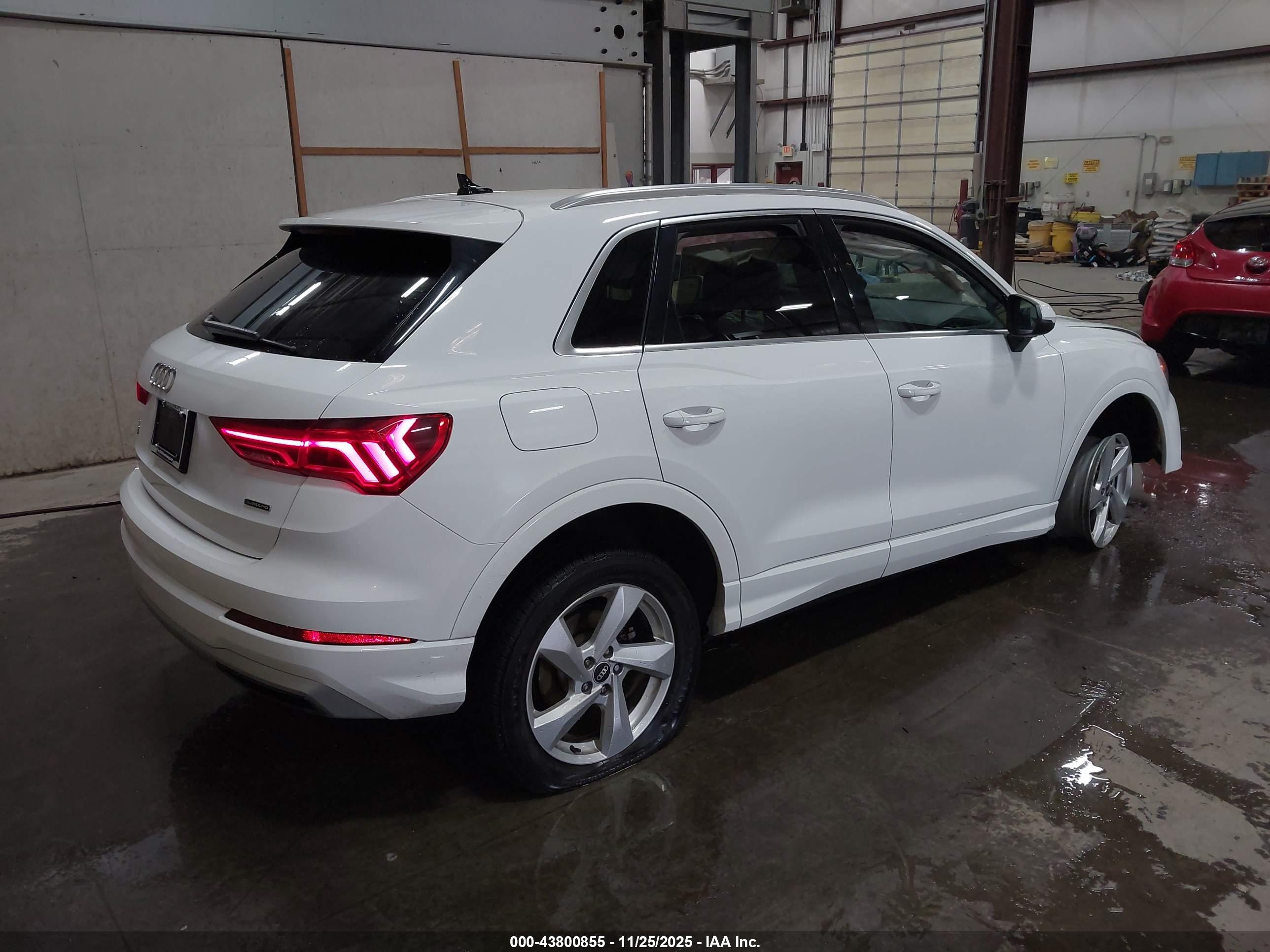 AUDI Q3 image 4