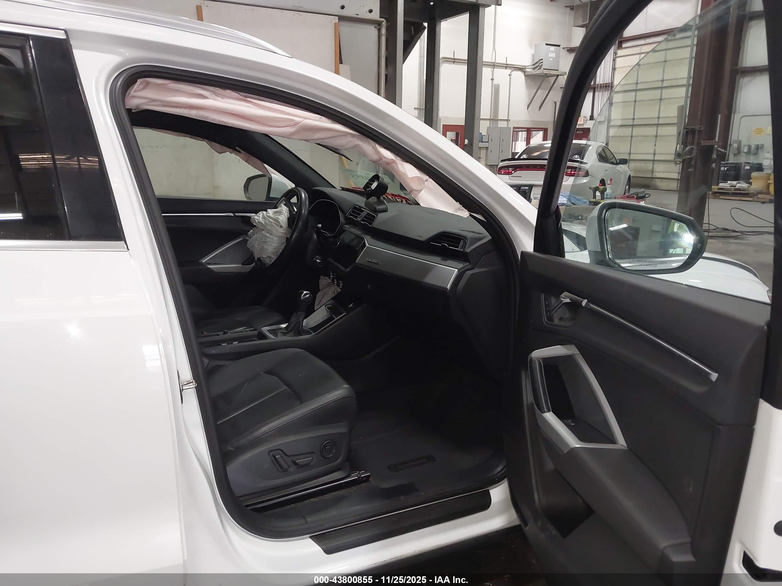 AUDI Q3 image 5
