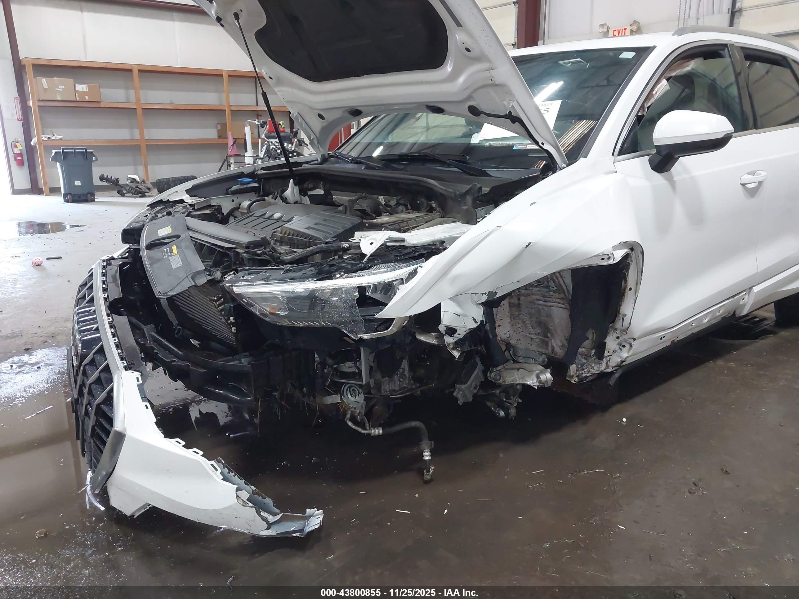 AUDI Q3 image 6