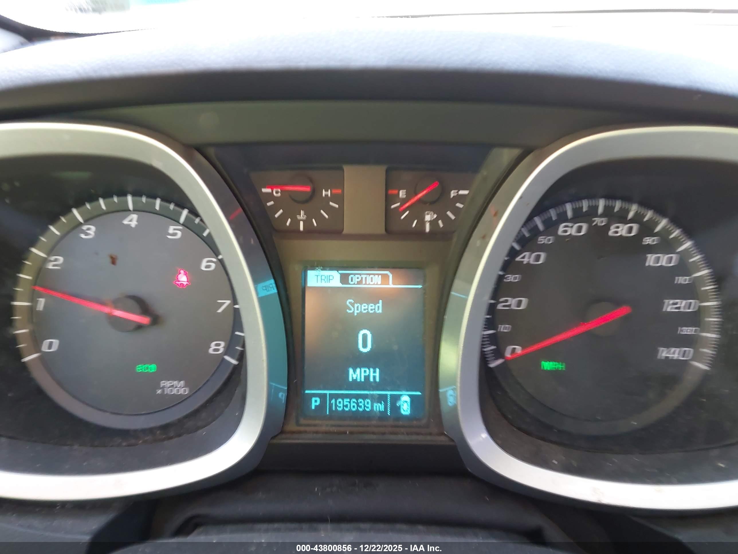 CHEVROLET EQUINOX image 7