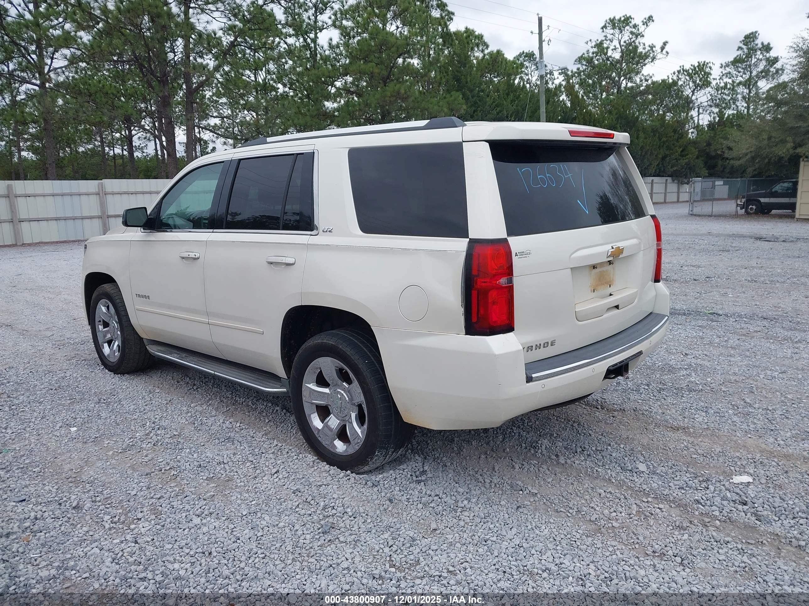 CHEVROLET TAHOE image 3