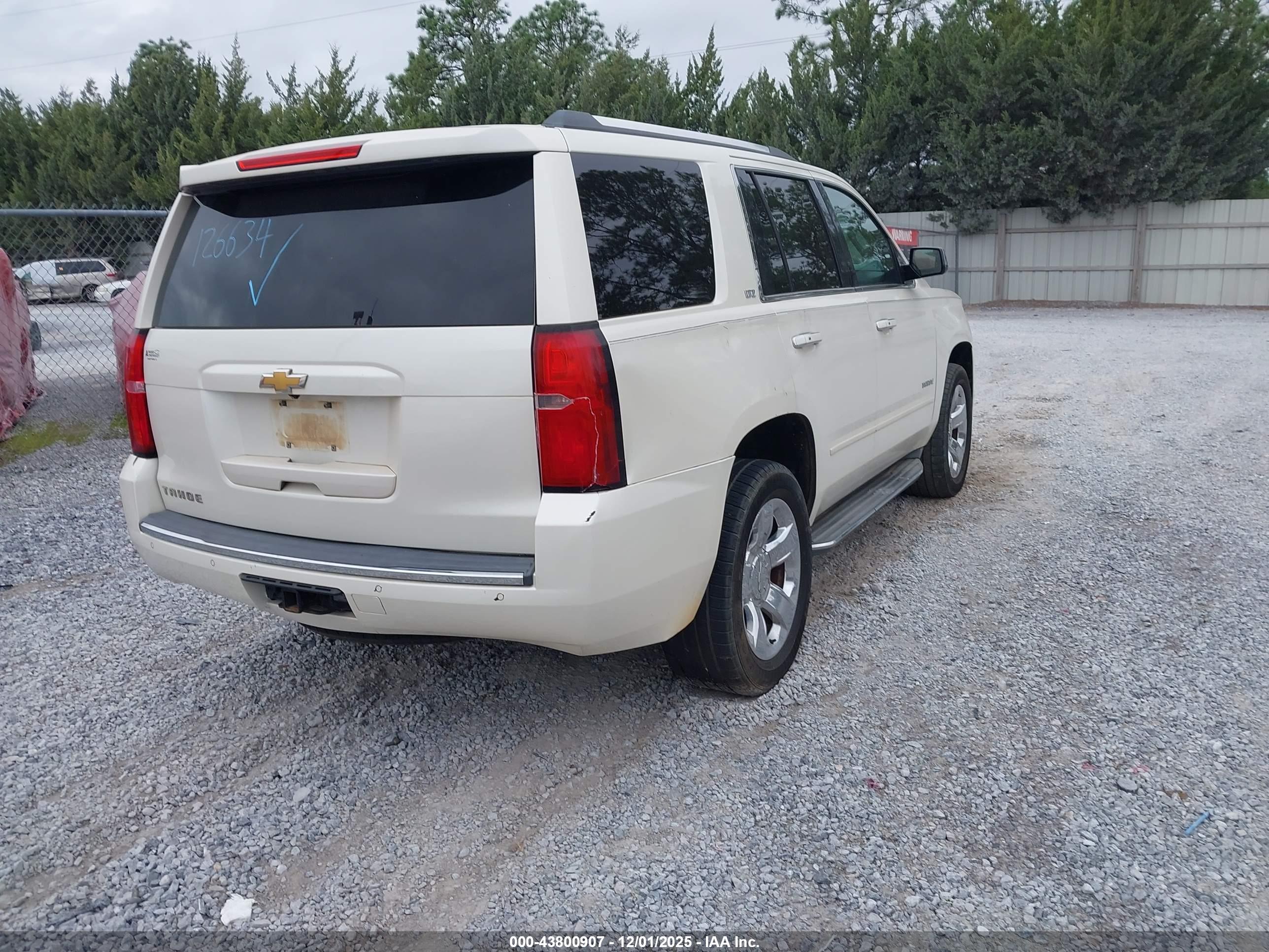 CHEVROLET TAHOE image 4