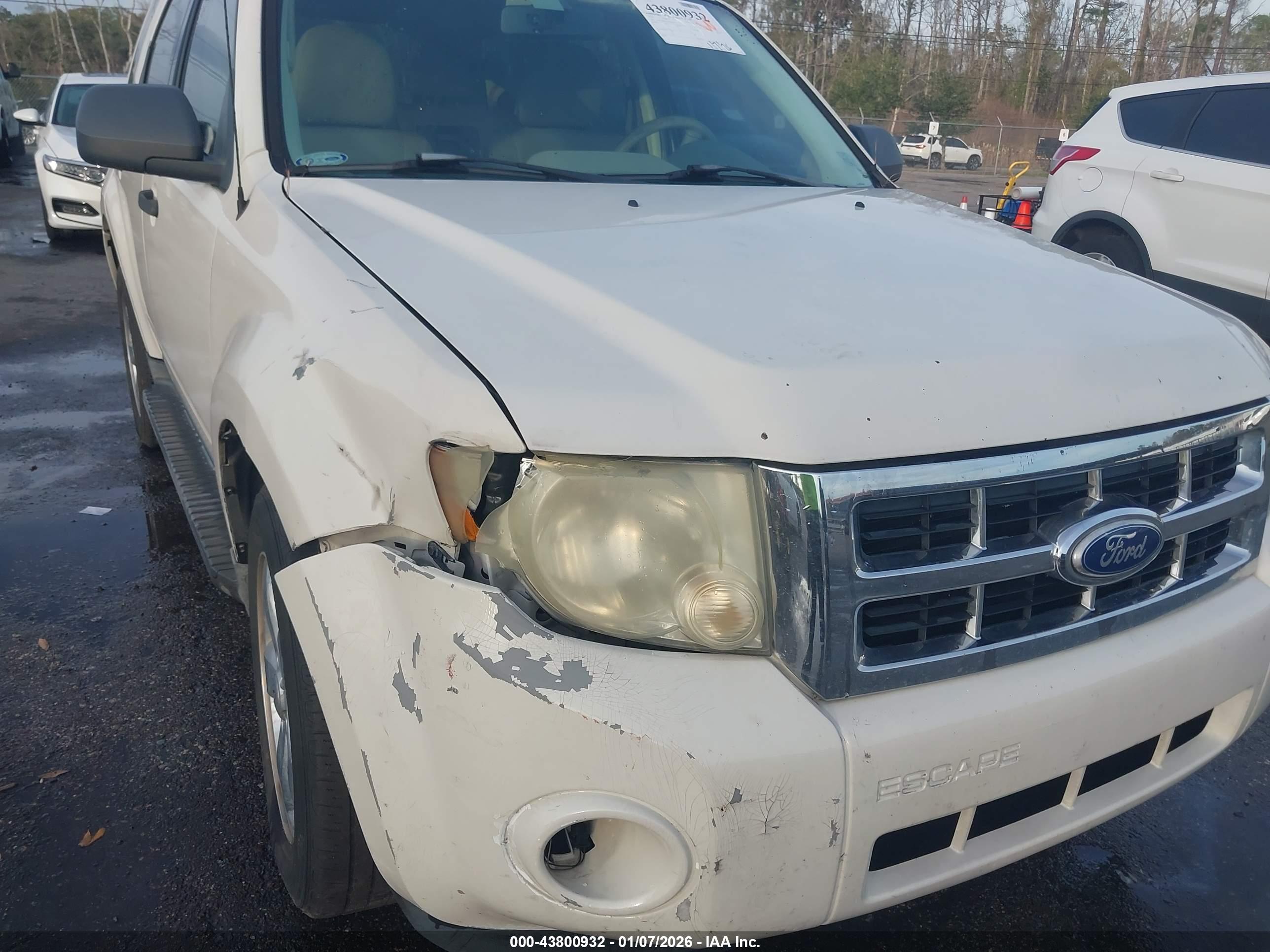 FORD ESCAPE image 6
