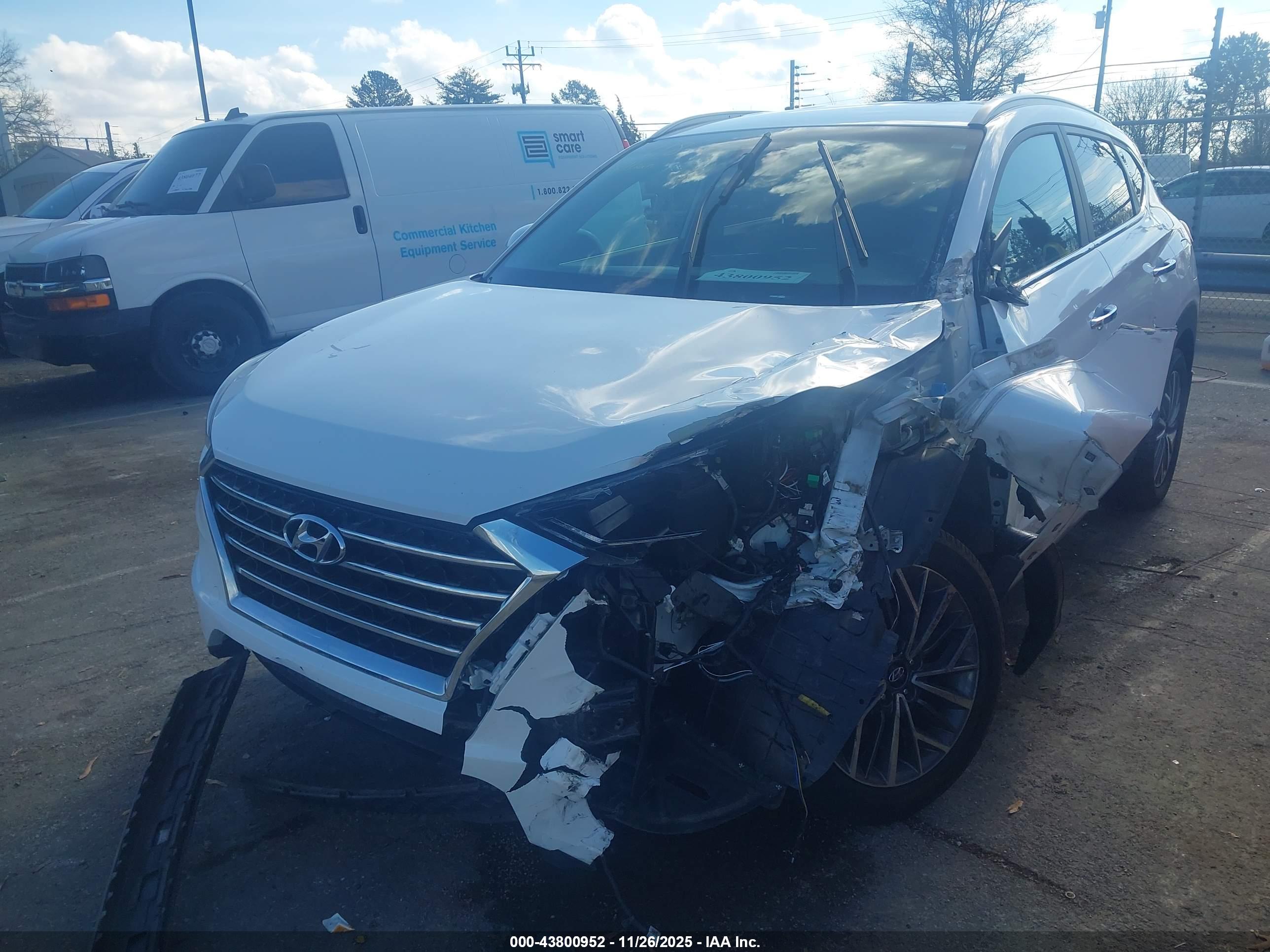 HYUNDAI TUCSON image 2