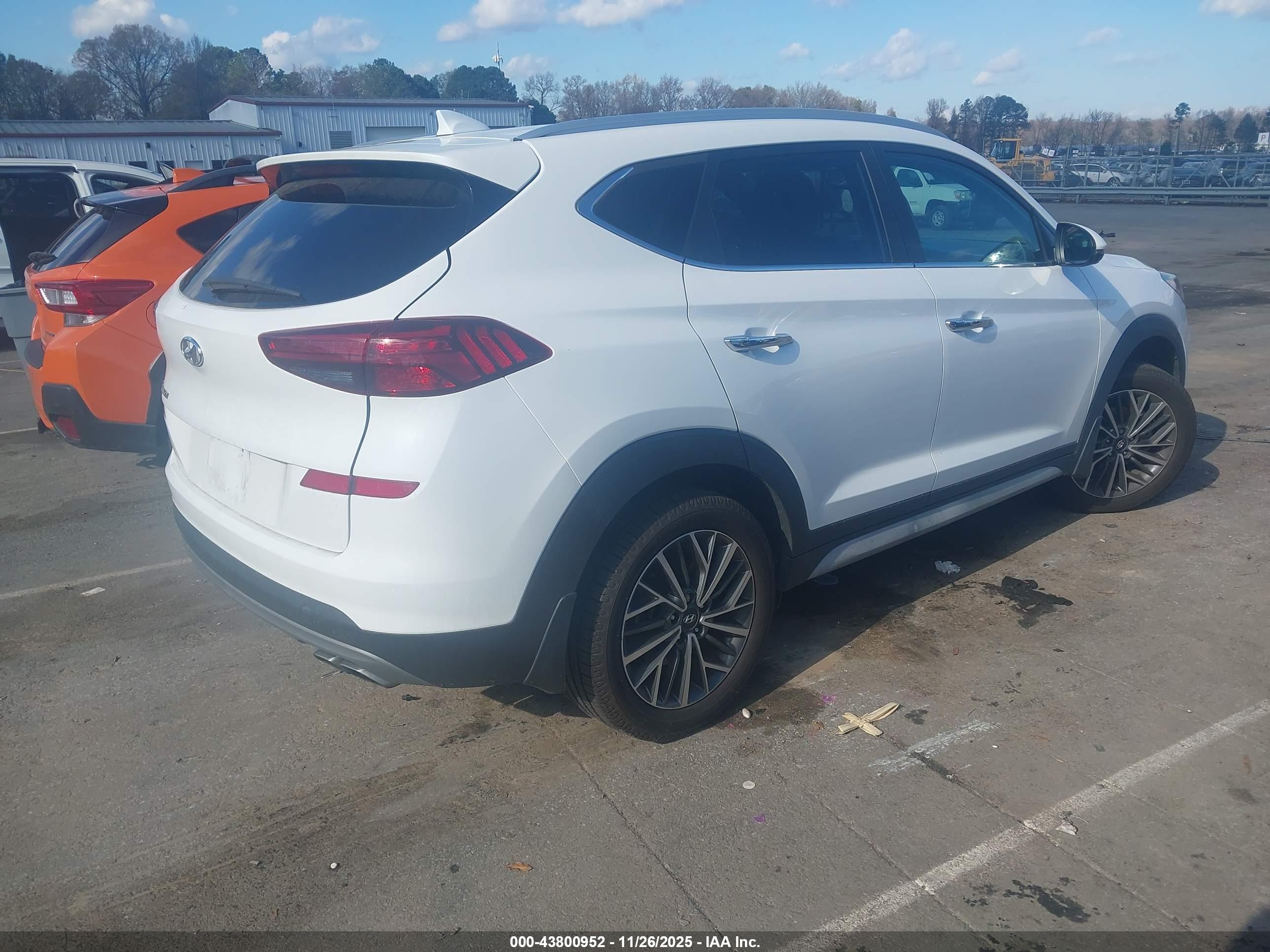 HYUNDAI TUCSON image 4