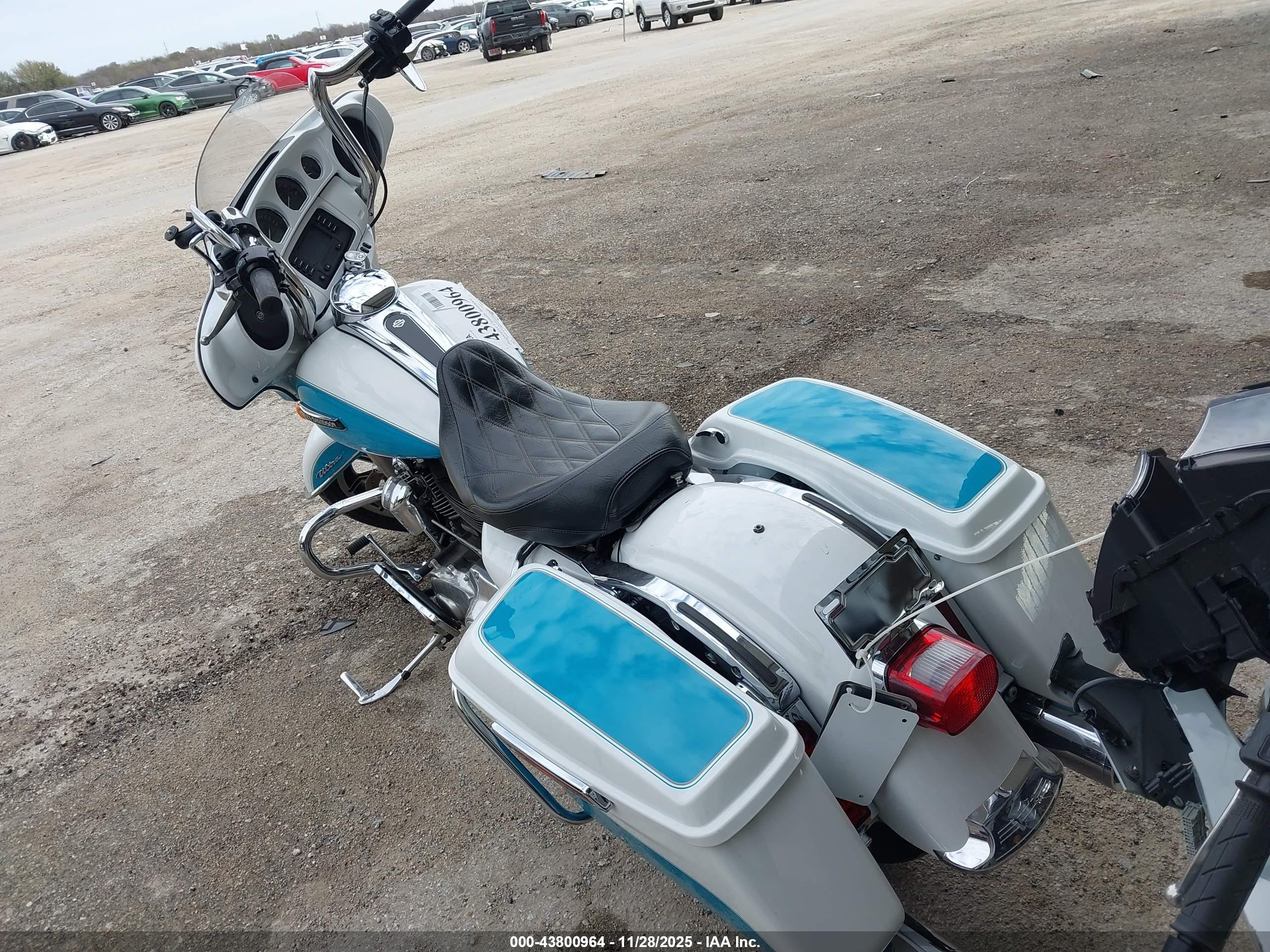 HARLEY-DAVIDSON FLHT image 3