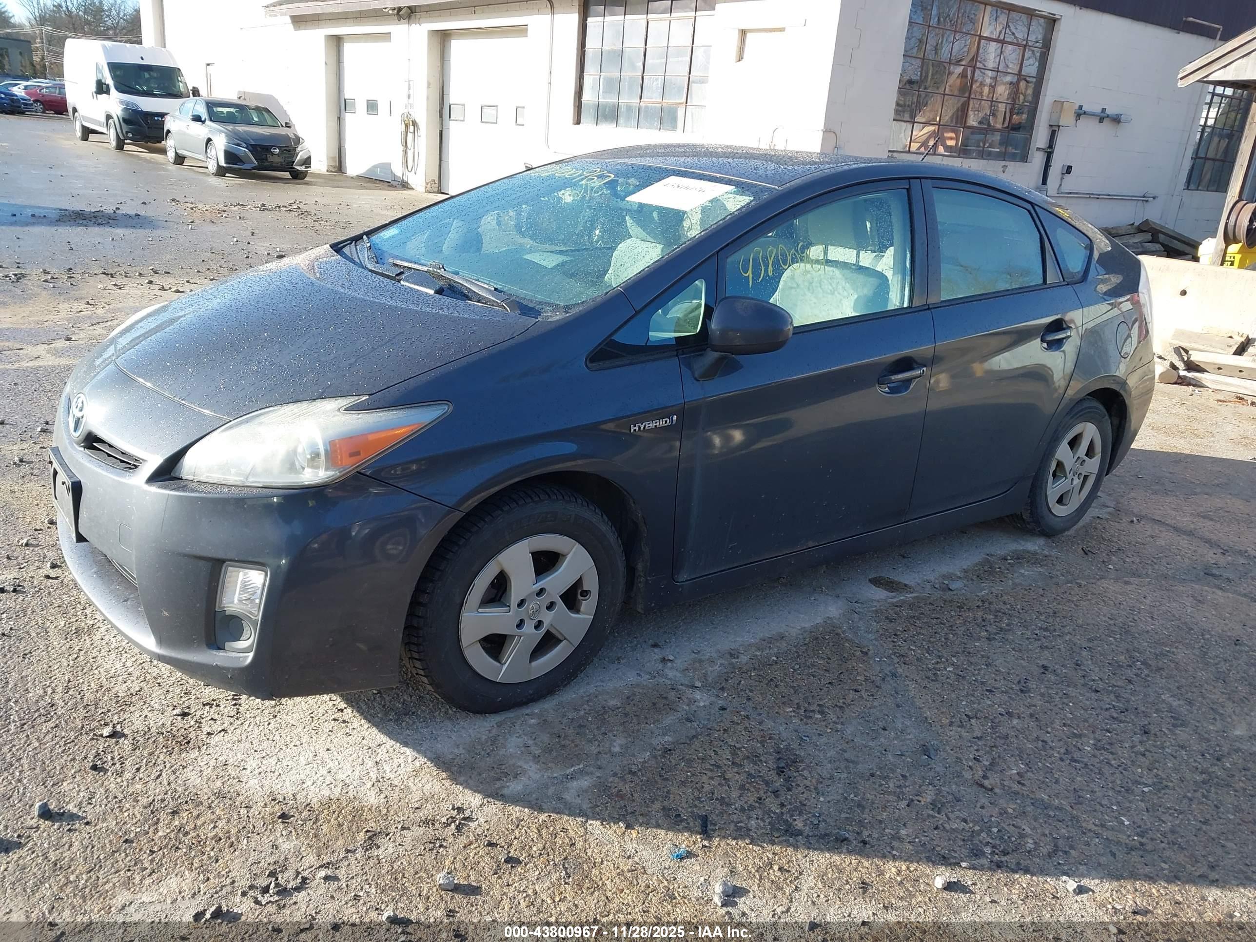 TOYOTA PRIUS image 2