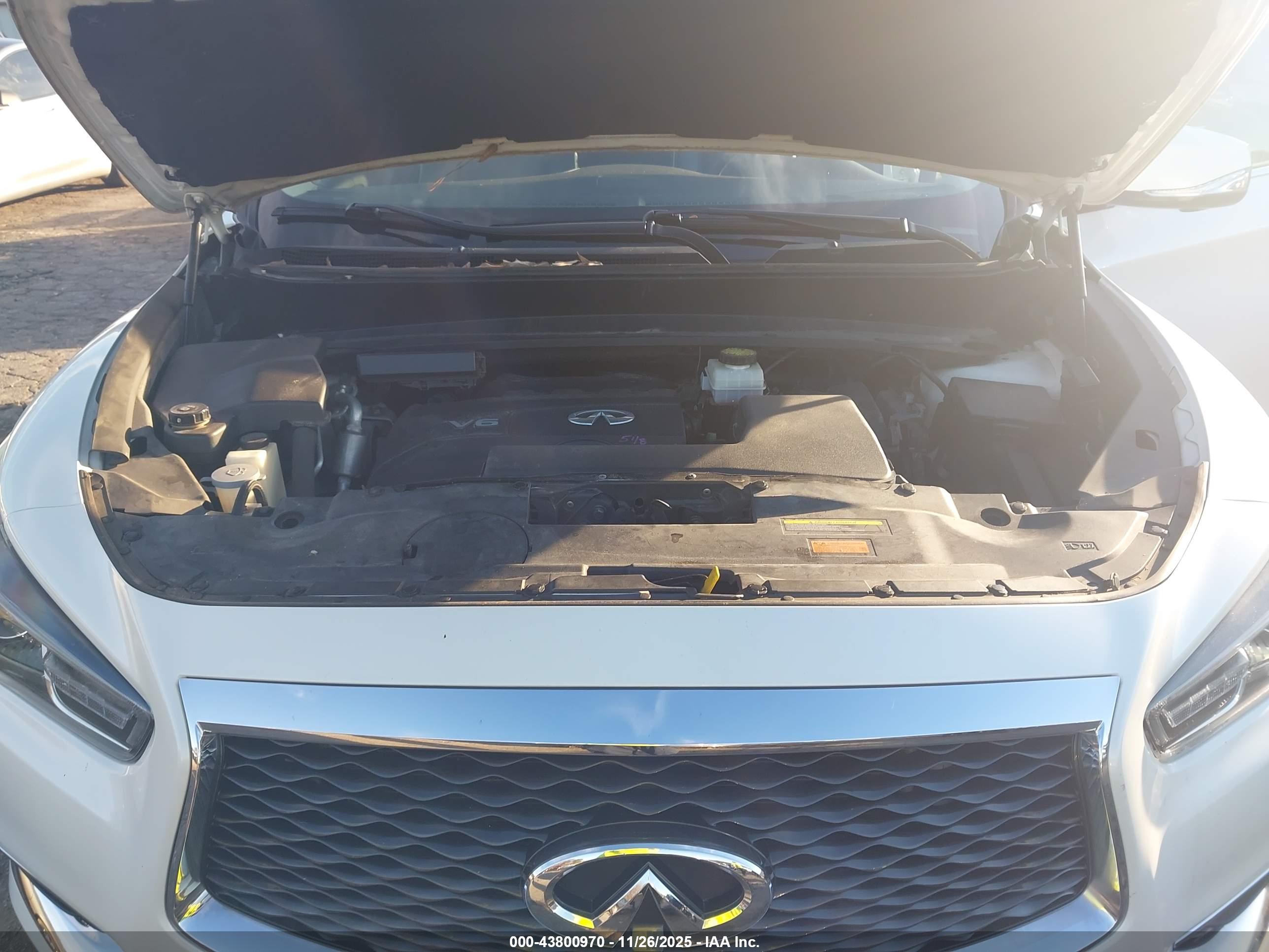 INFINITI QX60 image 10