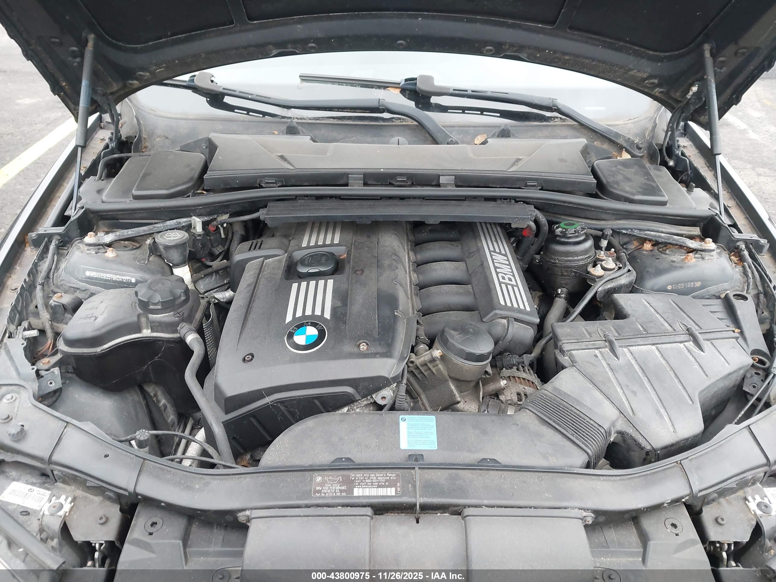BMW 328XI image 10