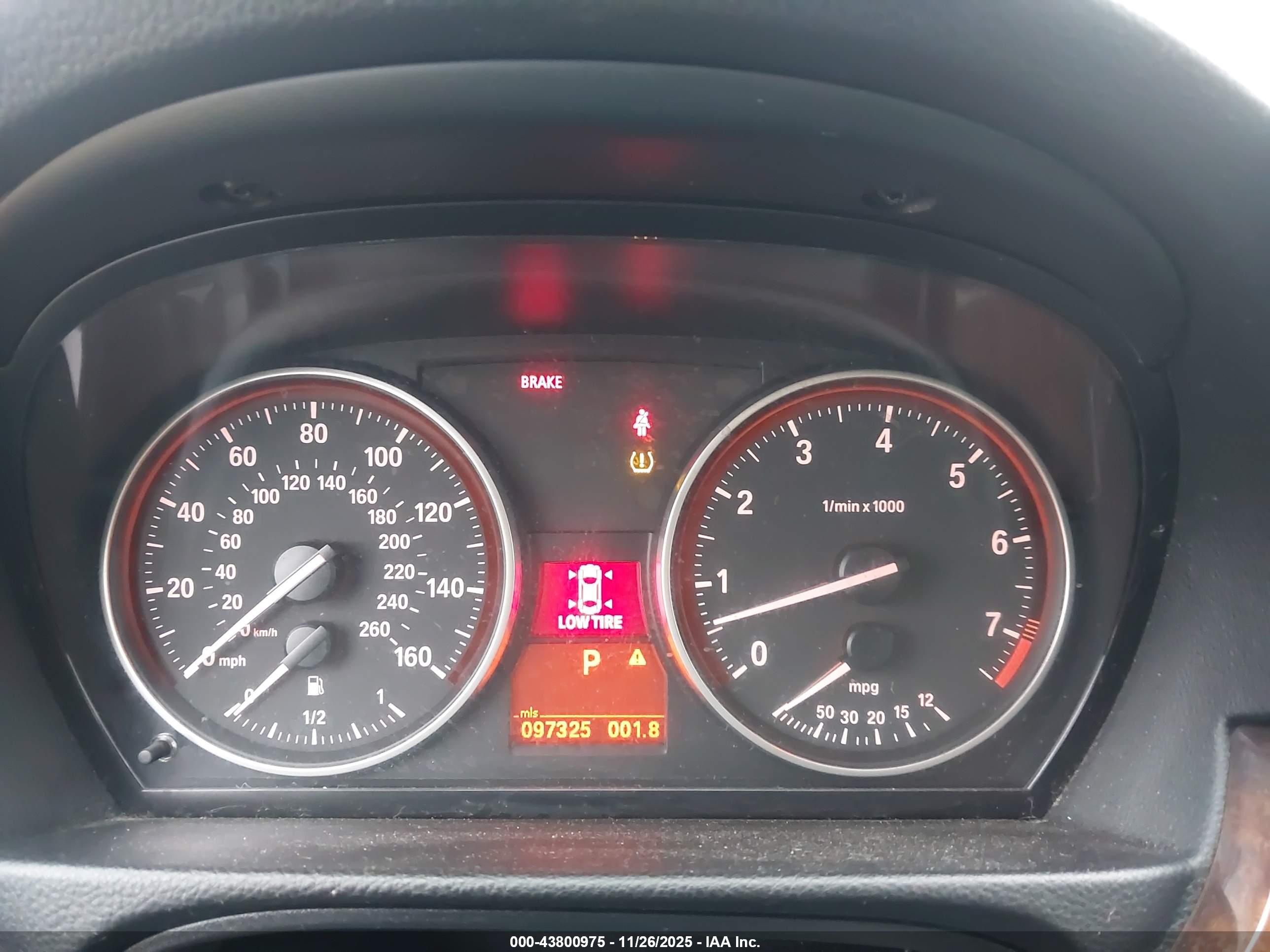 BMW 328XI image 7
