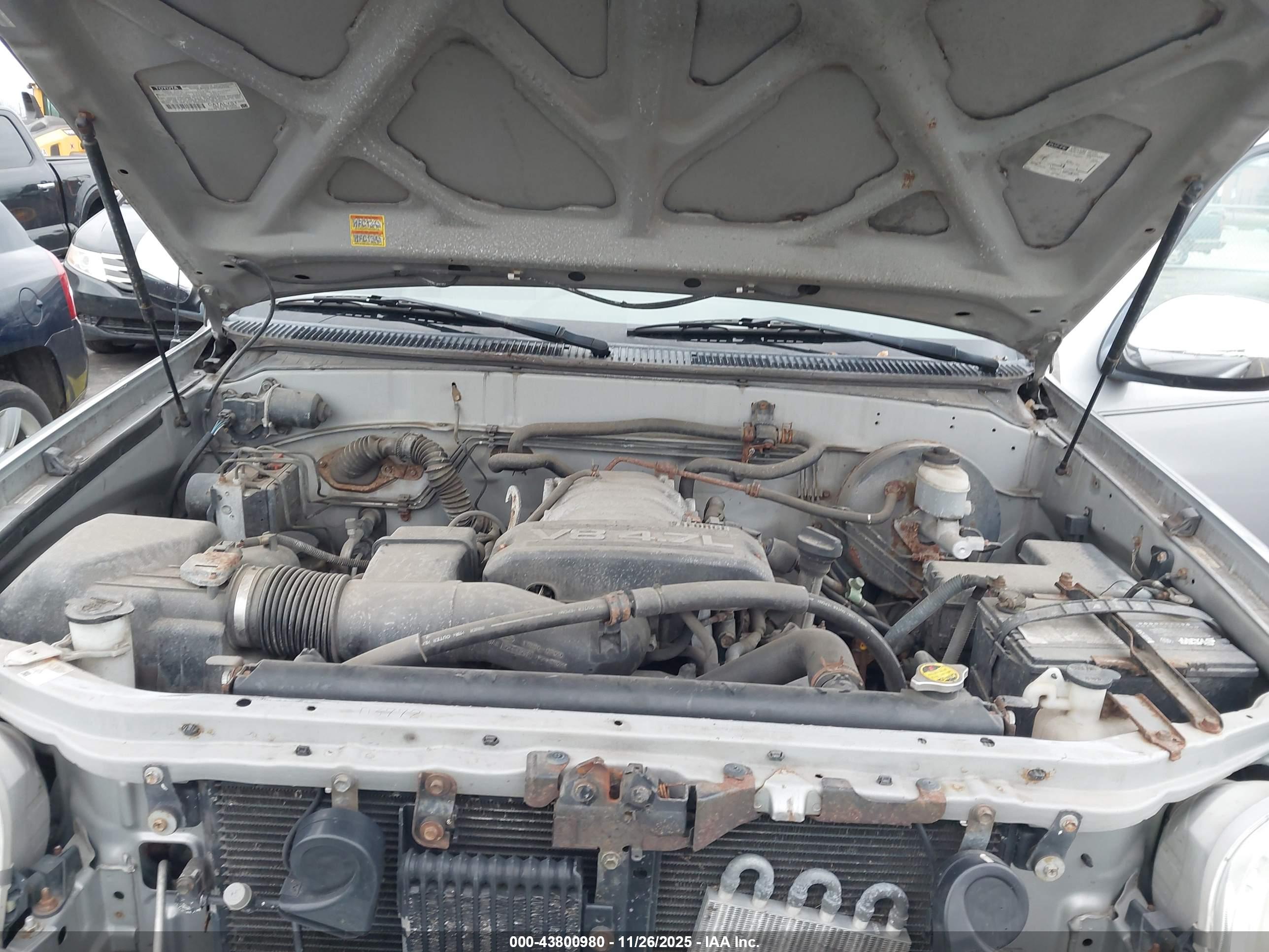 TOYOTA TUNDRA image 10