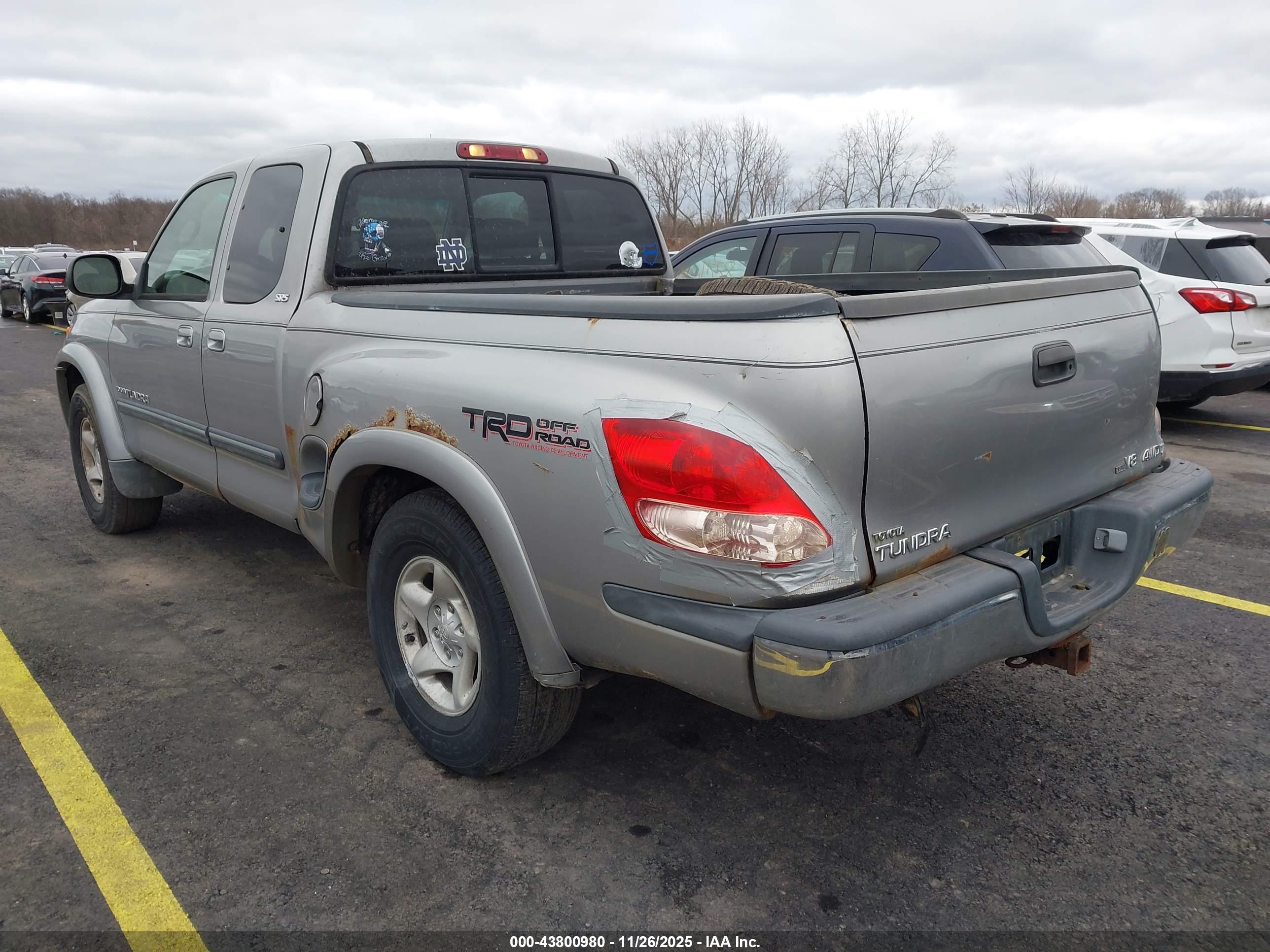 TOYOTA TUNDRA image 3