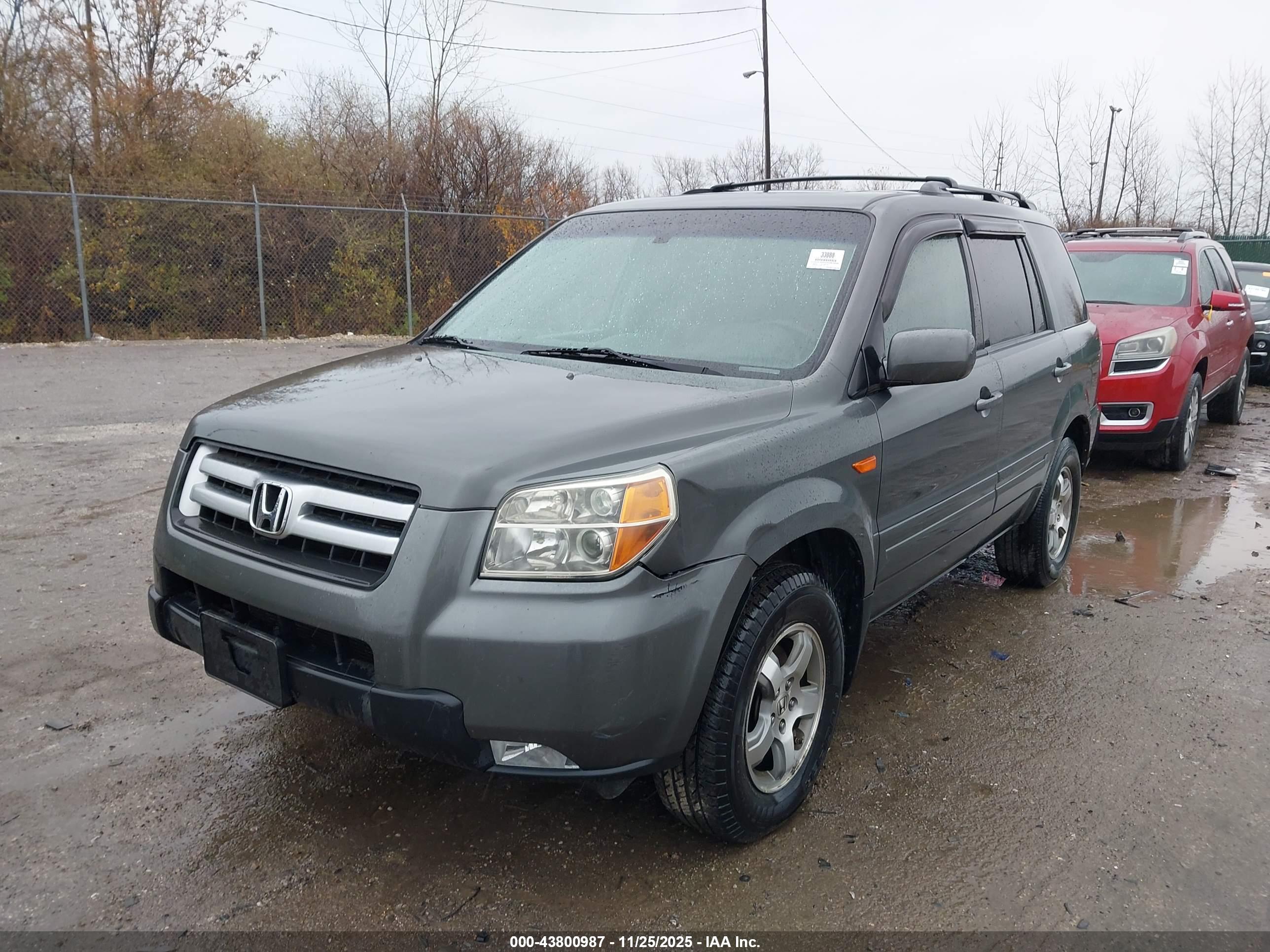 HONDA PILOT image 2