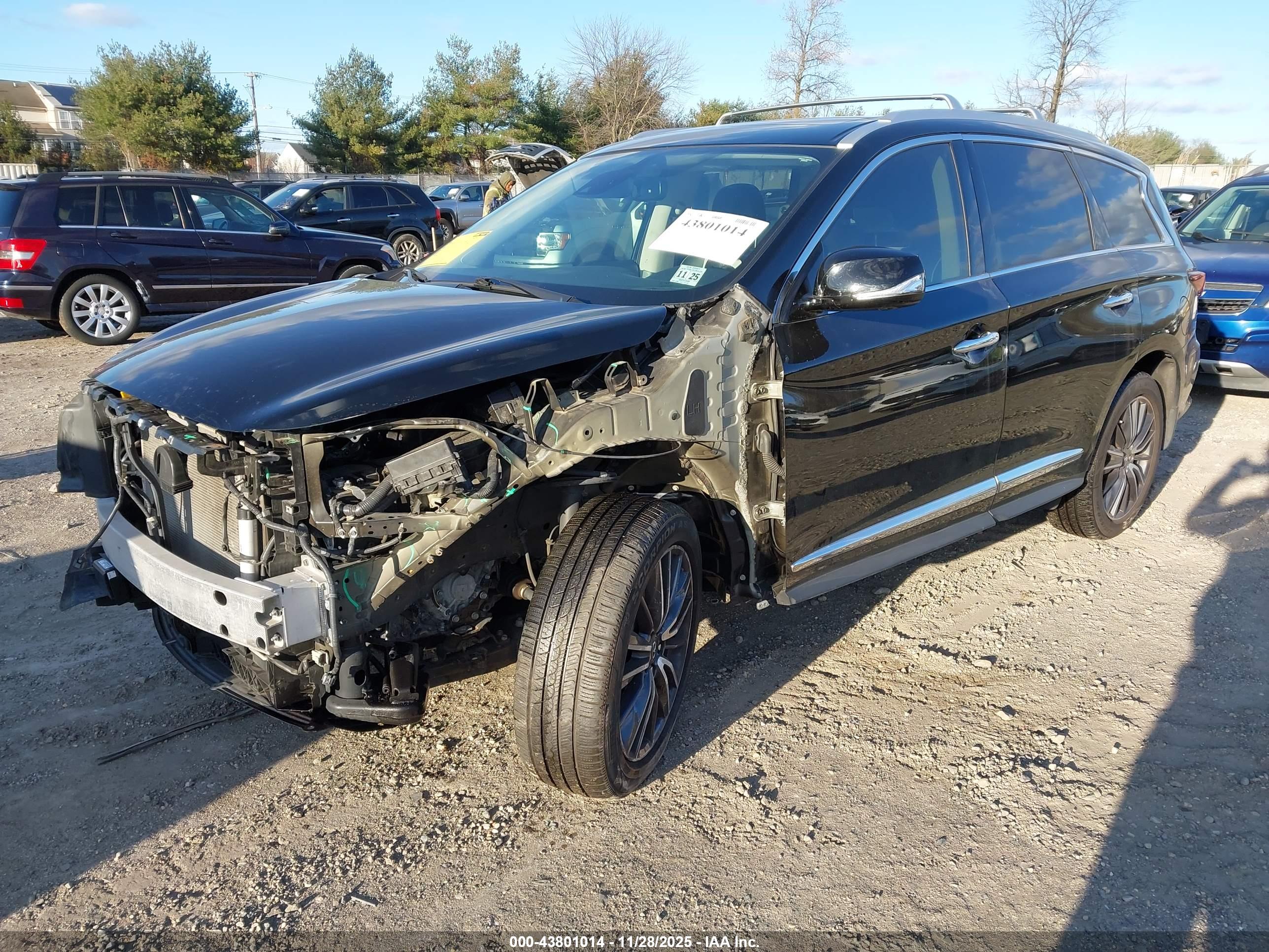INFINITI QX60 image 2