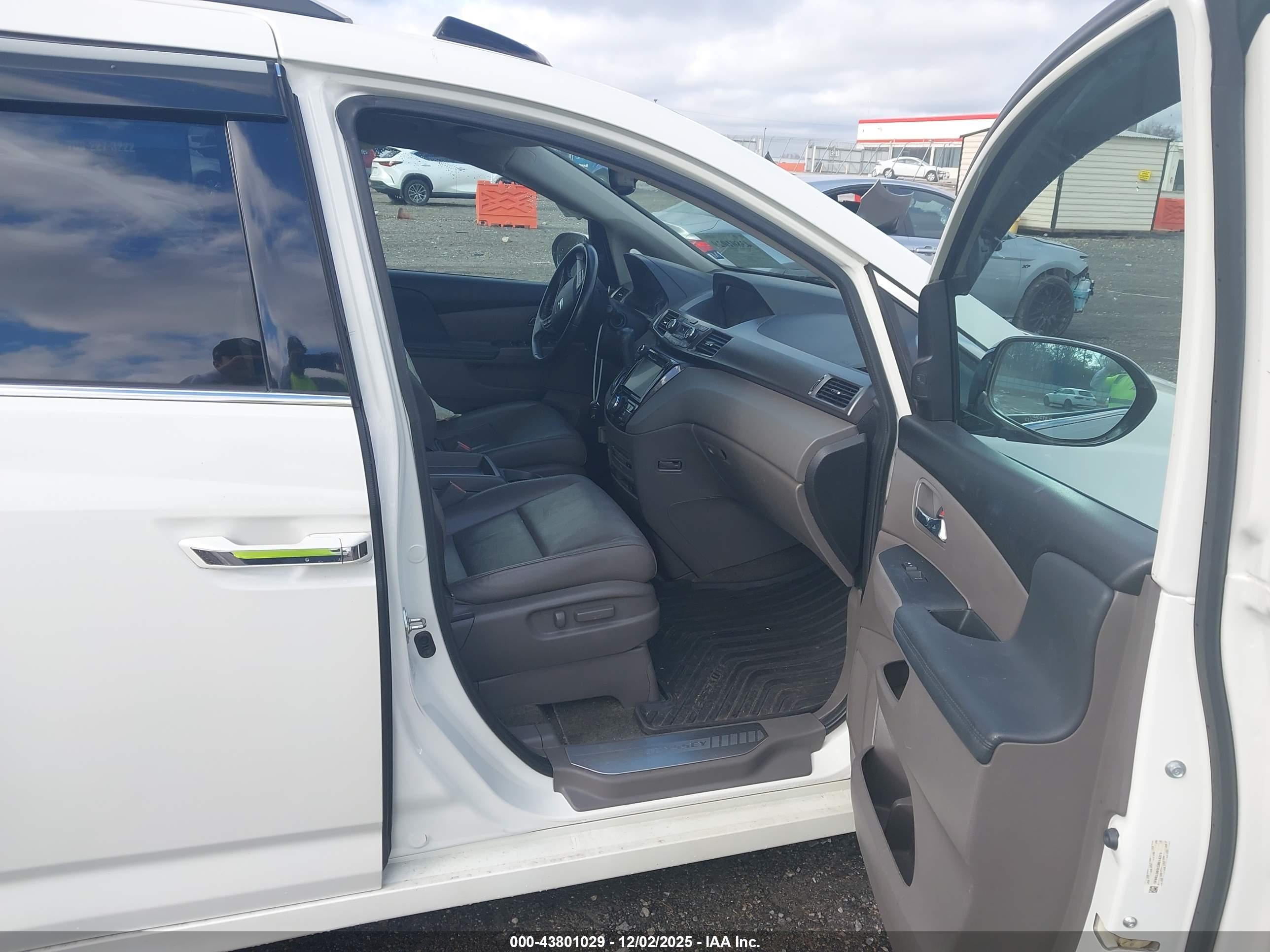 HONDA ODYSSEY image 5