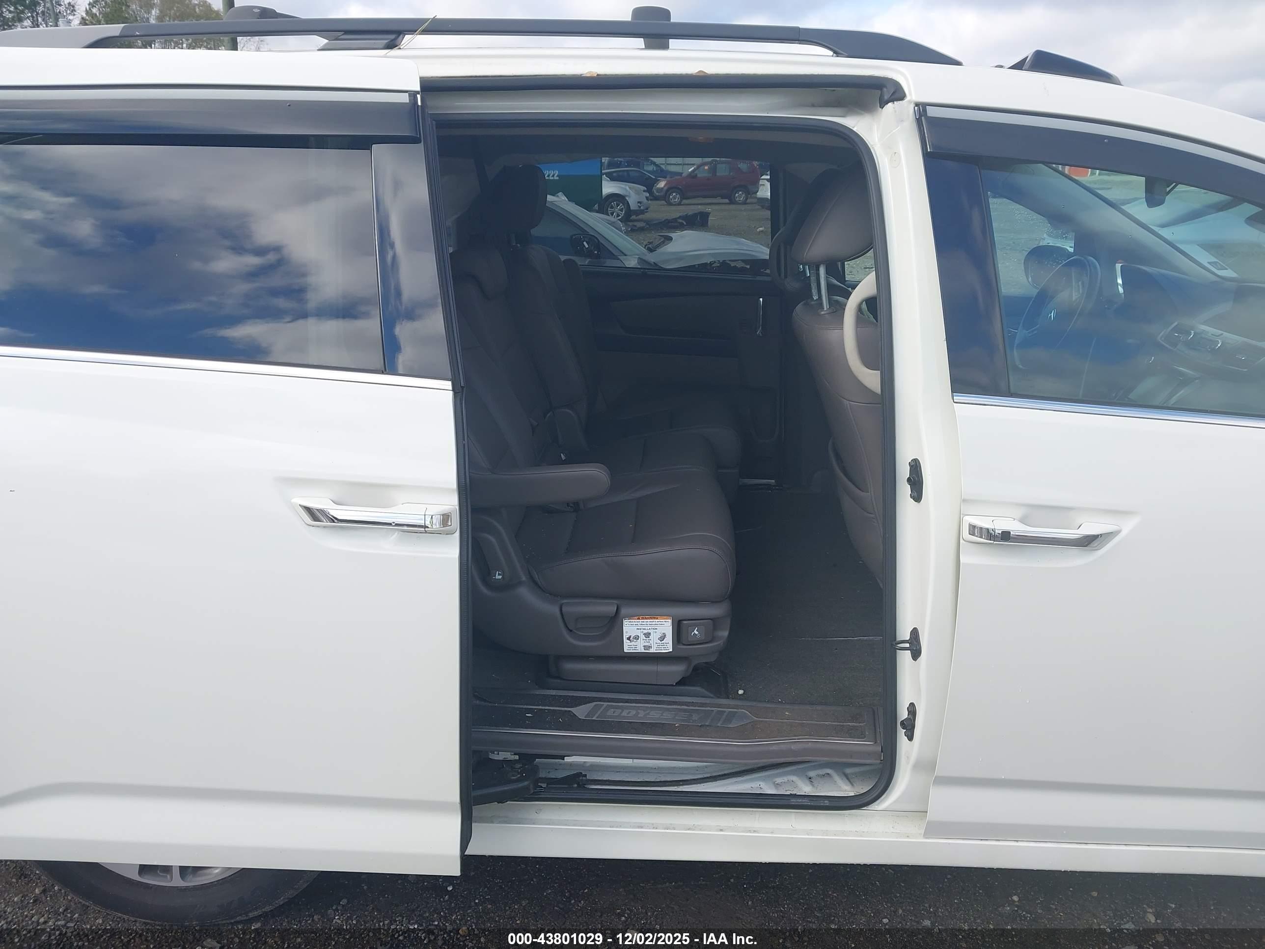 HONDA ODYSSEY image 8