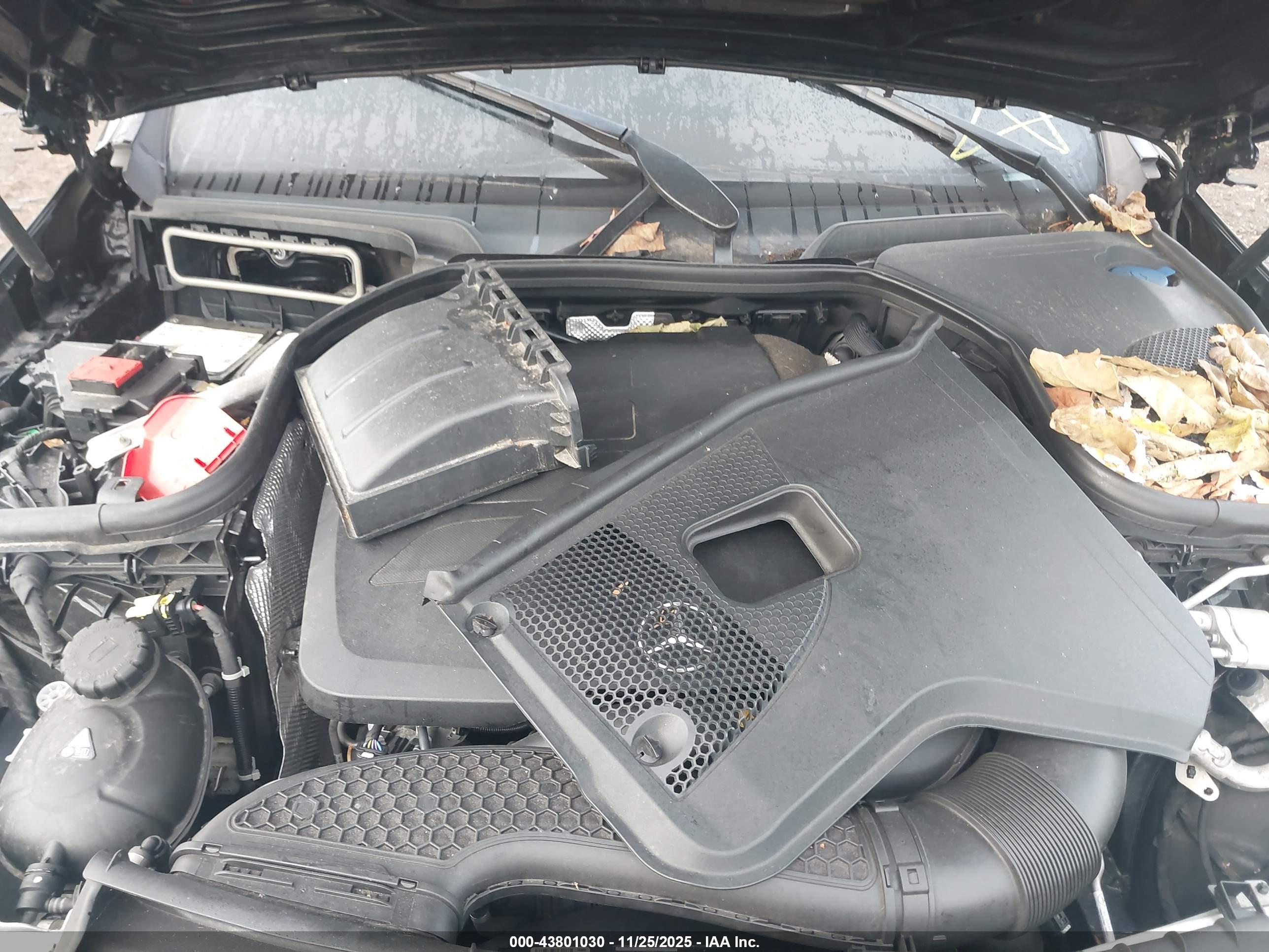 MERCEDES-BENZ E image 10