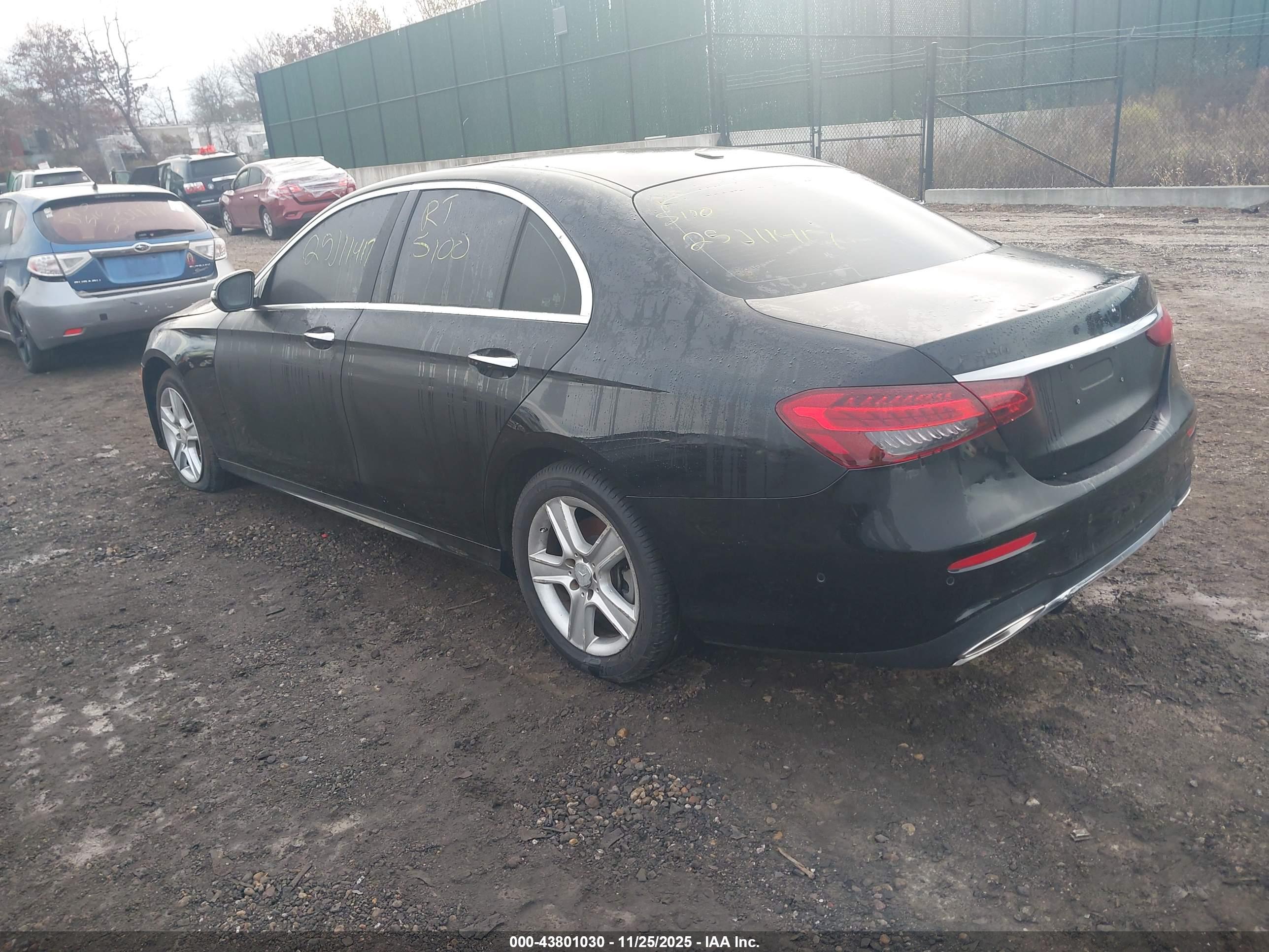 MERCEDES-BENZ E image 3