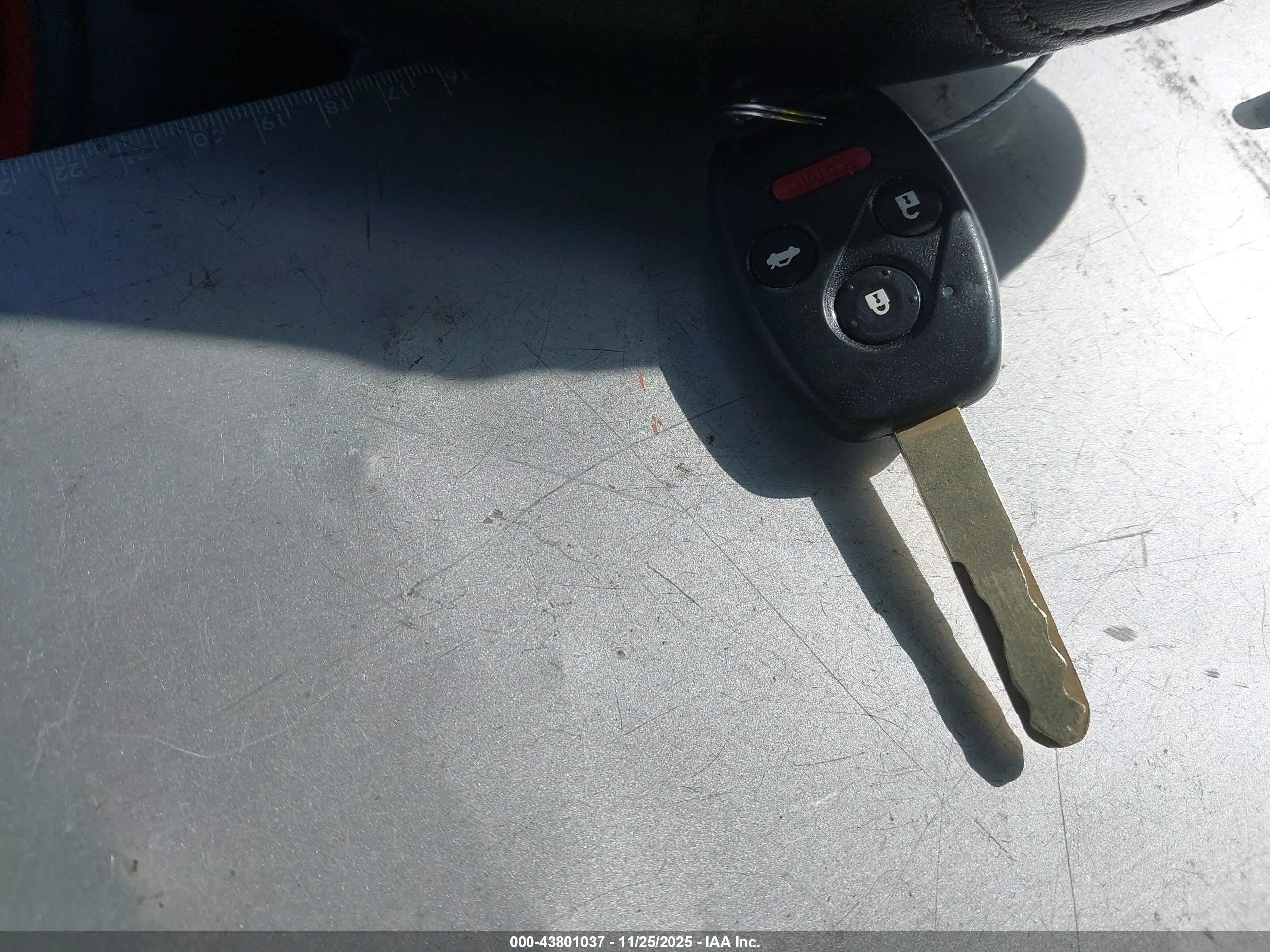 HONDA CIVIC image 11