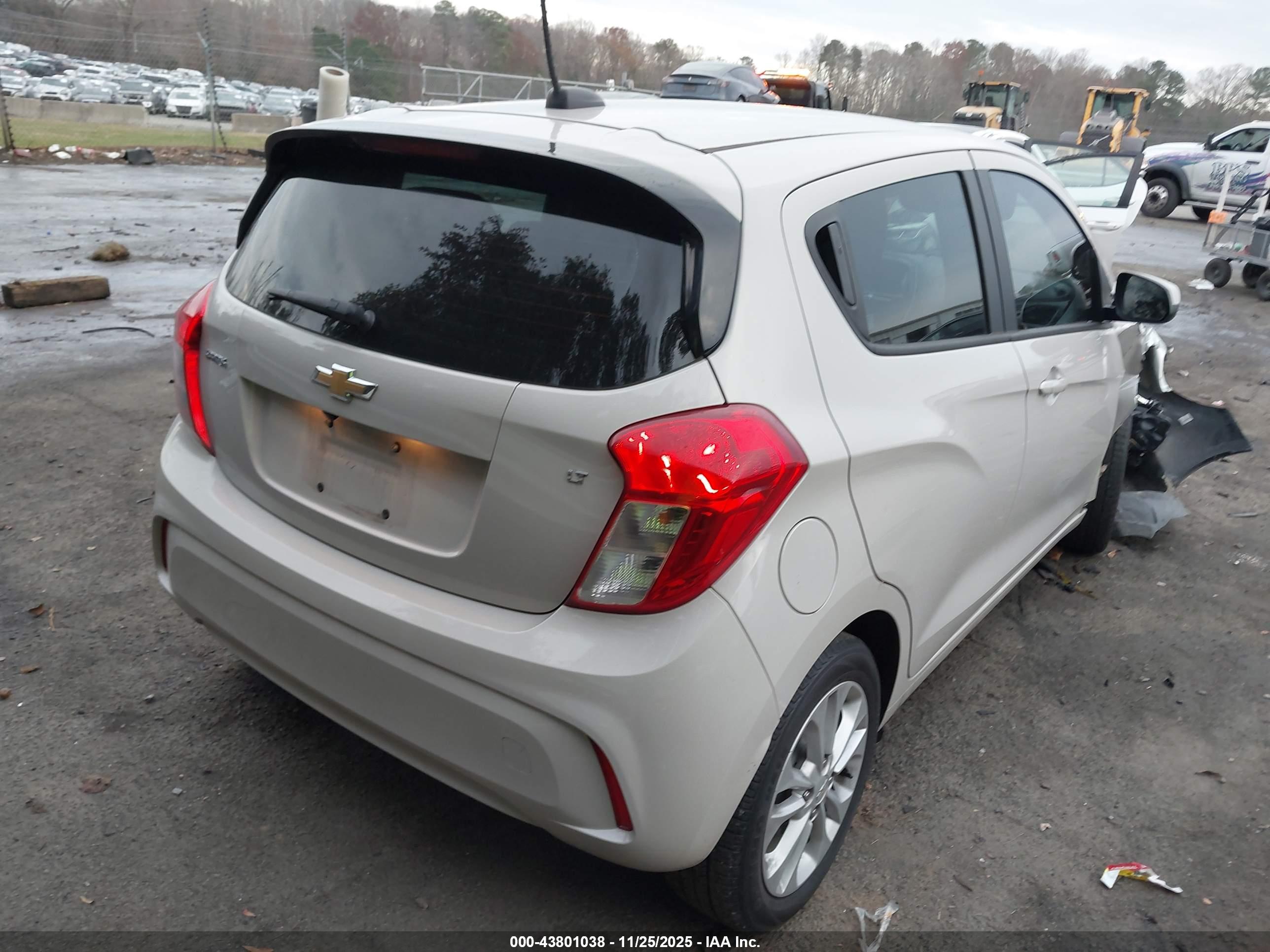 CHEVROLET SPARK image 4