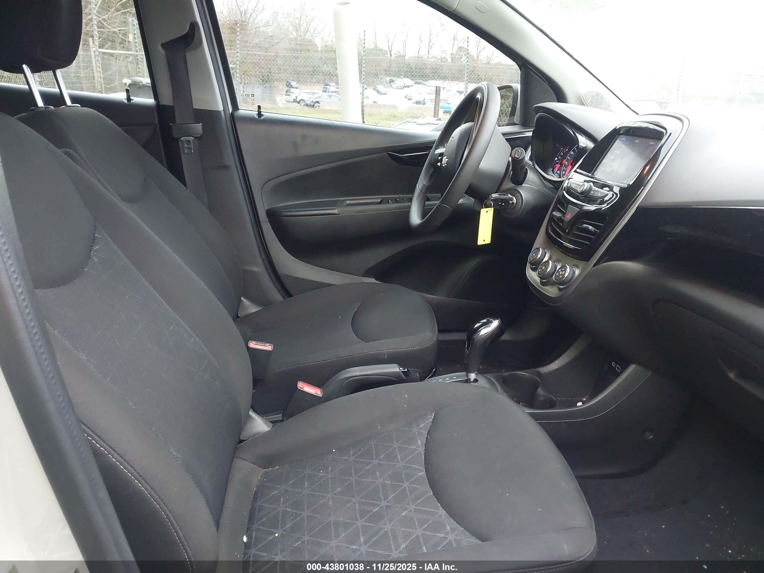 CHEVROLET SPARK image 5