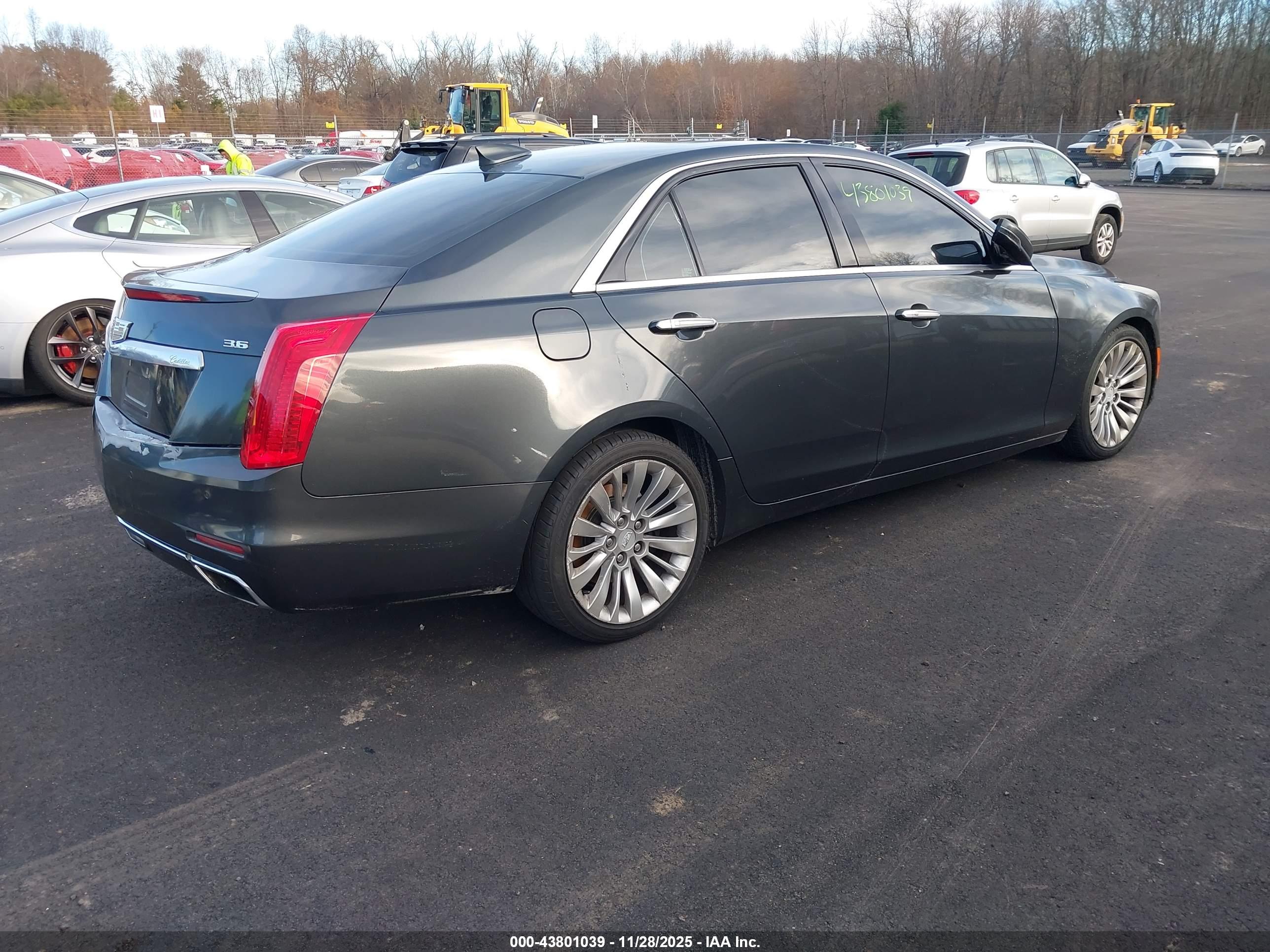 CADILLAC CTS image 4